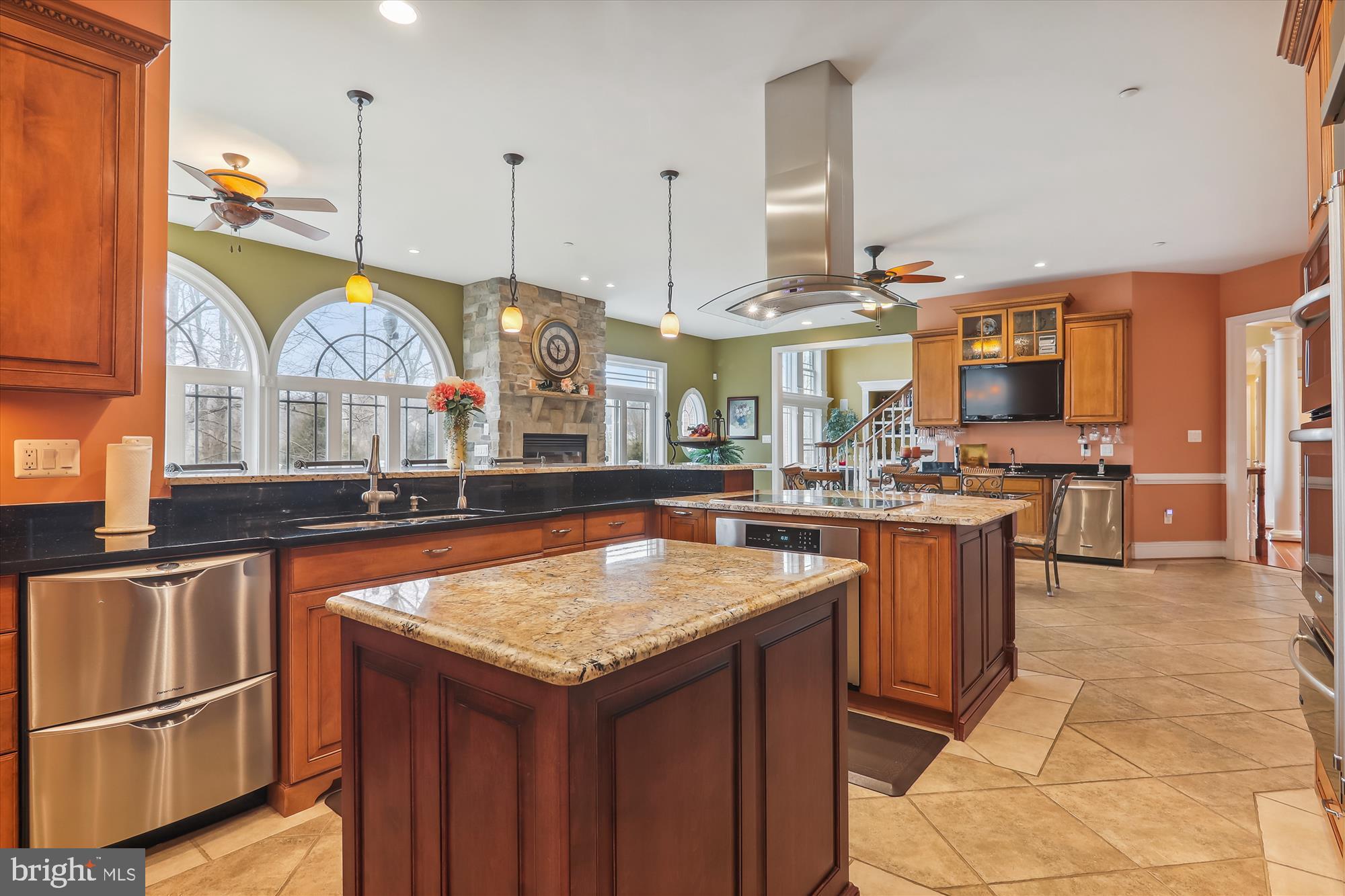 LAYTONSVILLE OUTSIDE - Residential