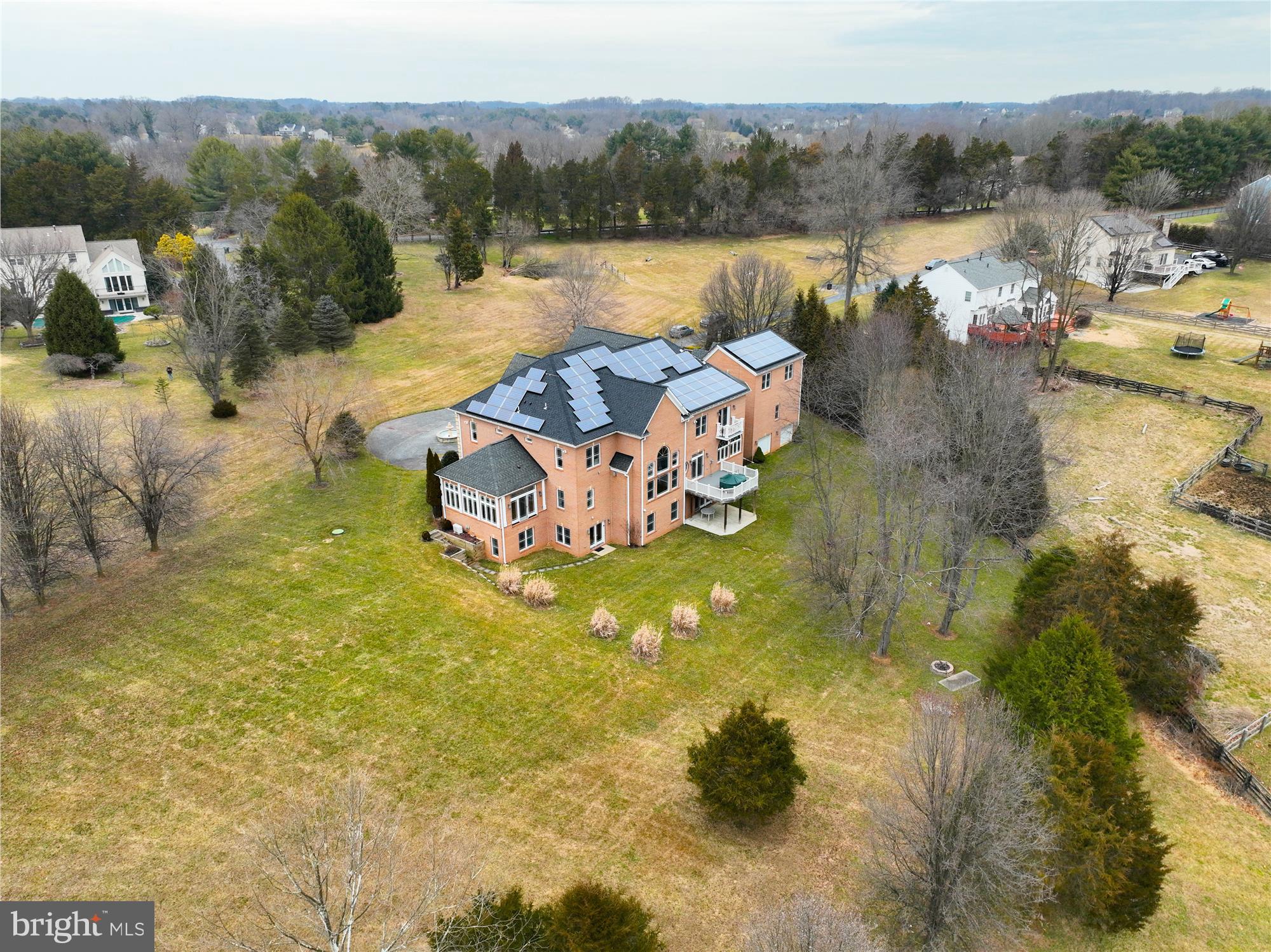 LAYTONSVILLE OUTSIDE - Residential