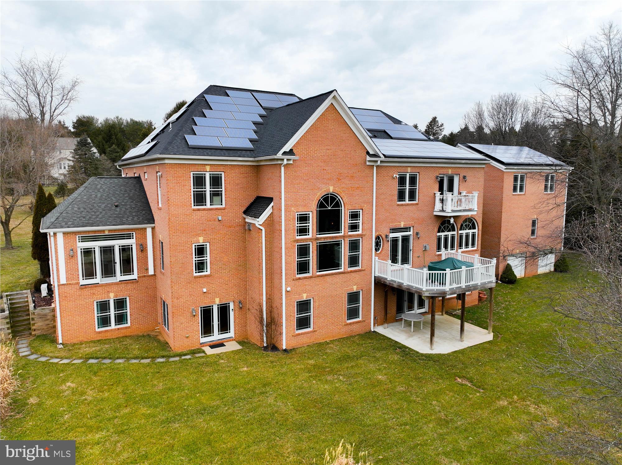 LAYTONSVILLE OUTSIDE - Residential