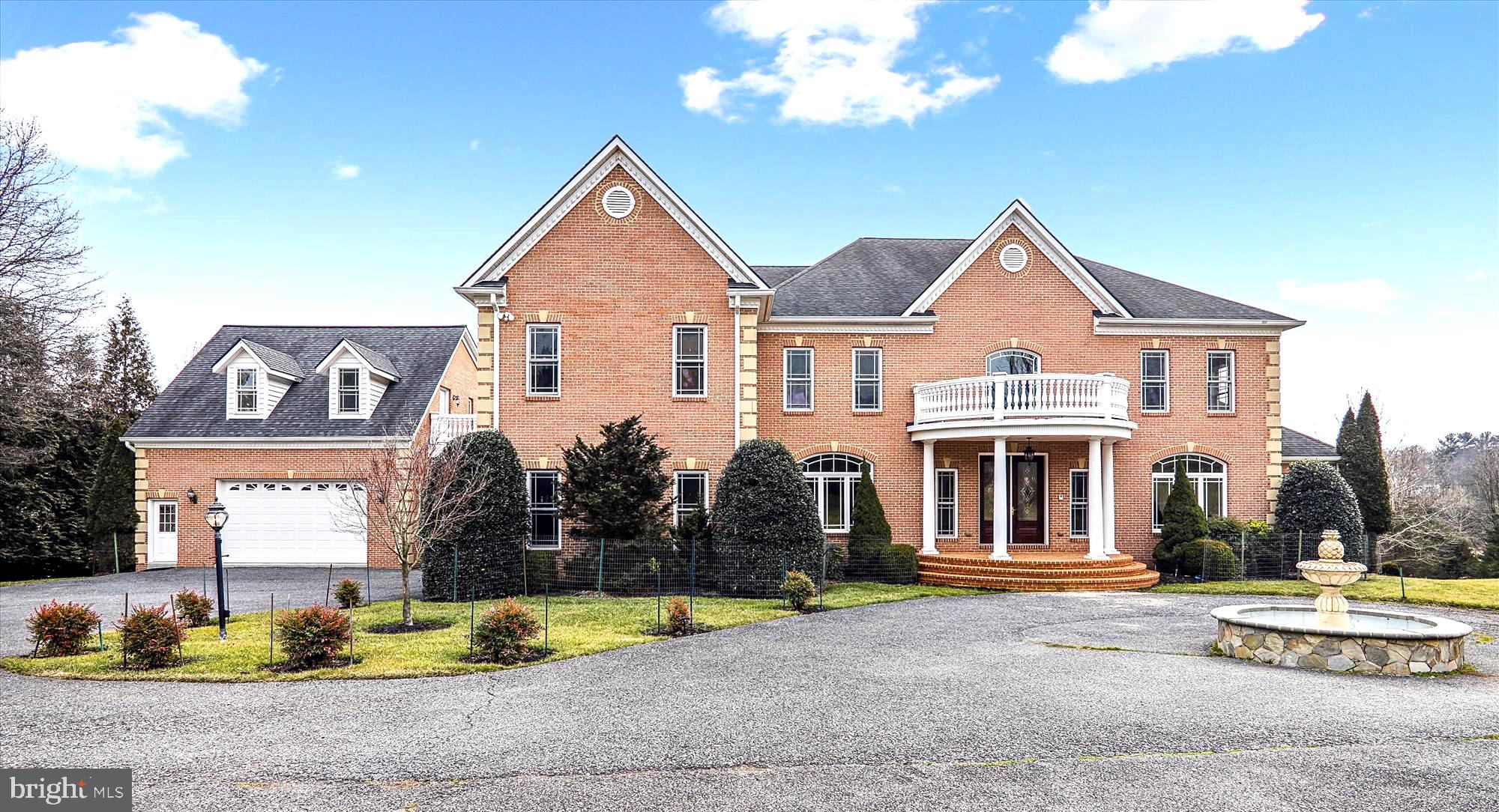 LAYTONSVILLE OUTSIDE - Residential