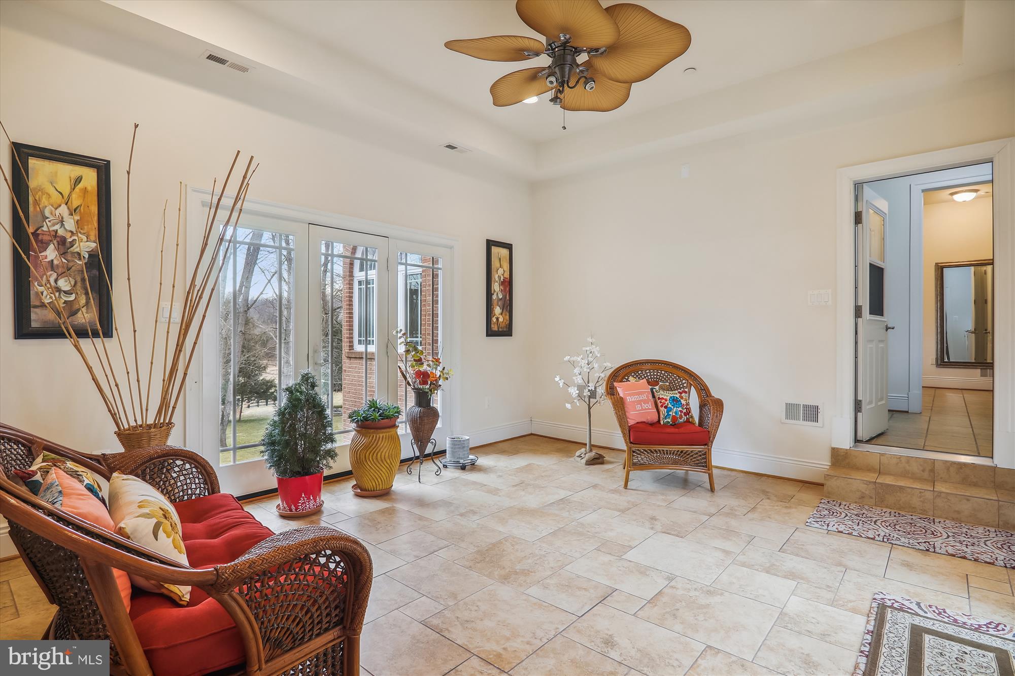 LAYTONSVILLE OUTSIDE - Residential