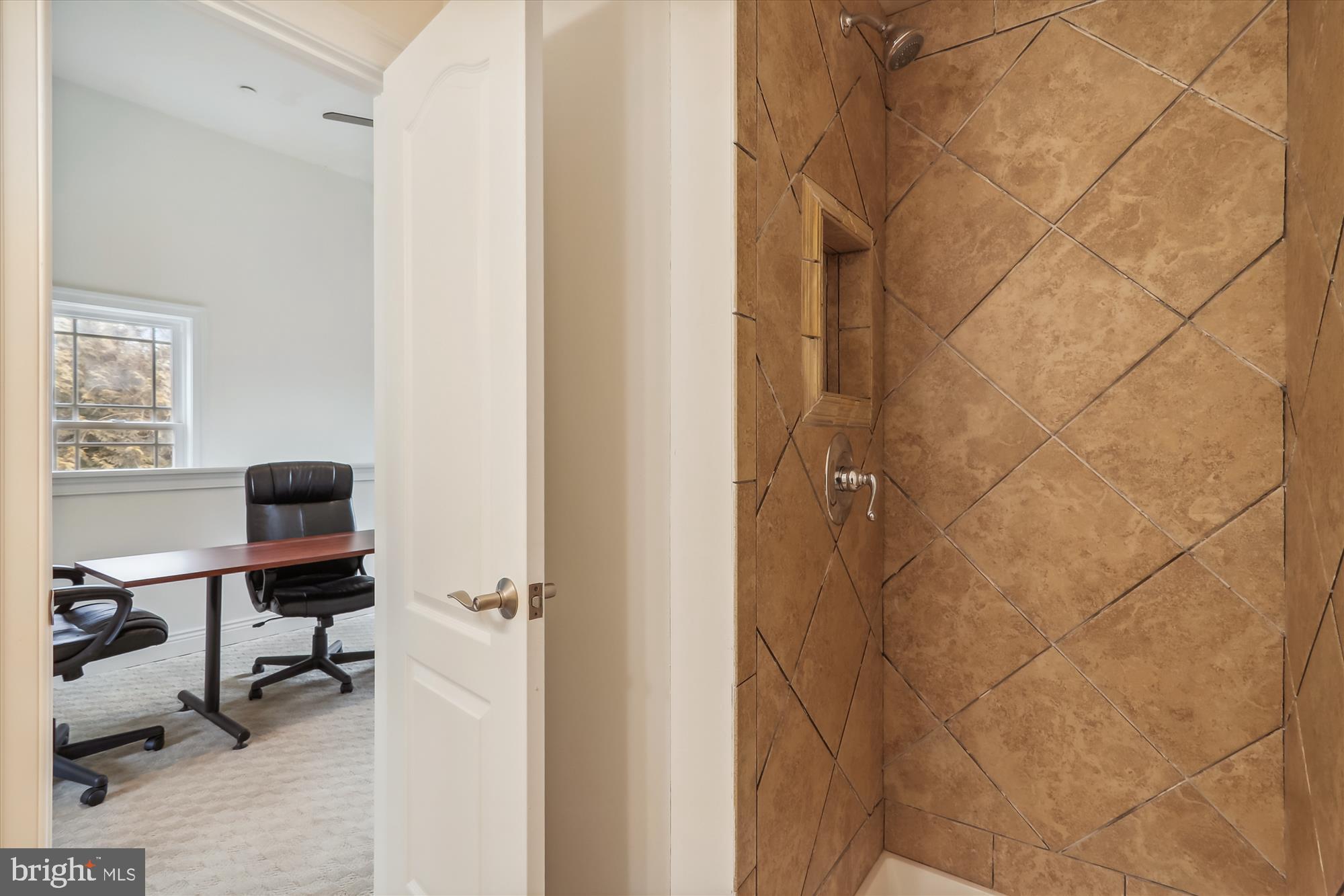 LAYTONSVILLE OUTSIDE - Residential