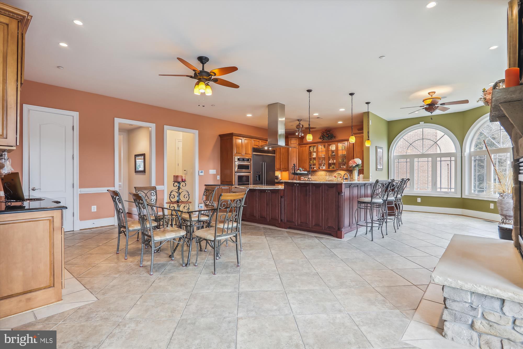 LAYTONSVILLE OUTSIDE - Residential