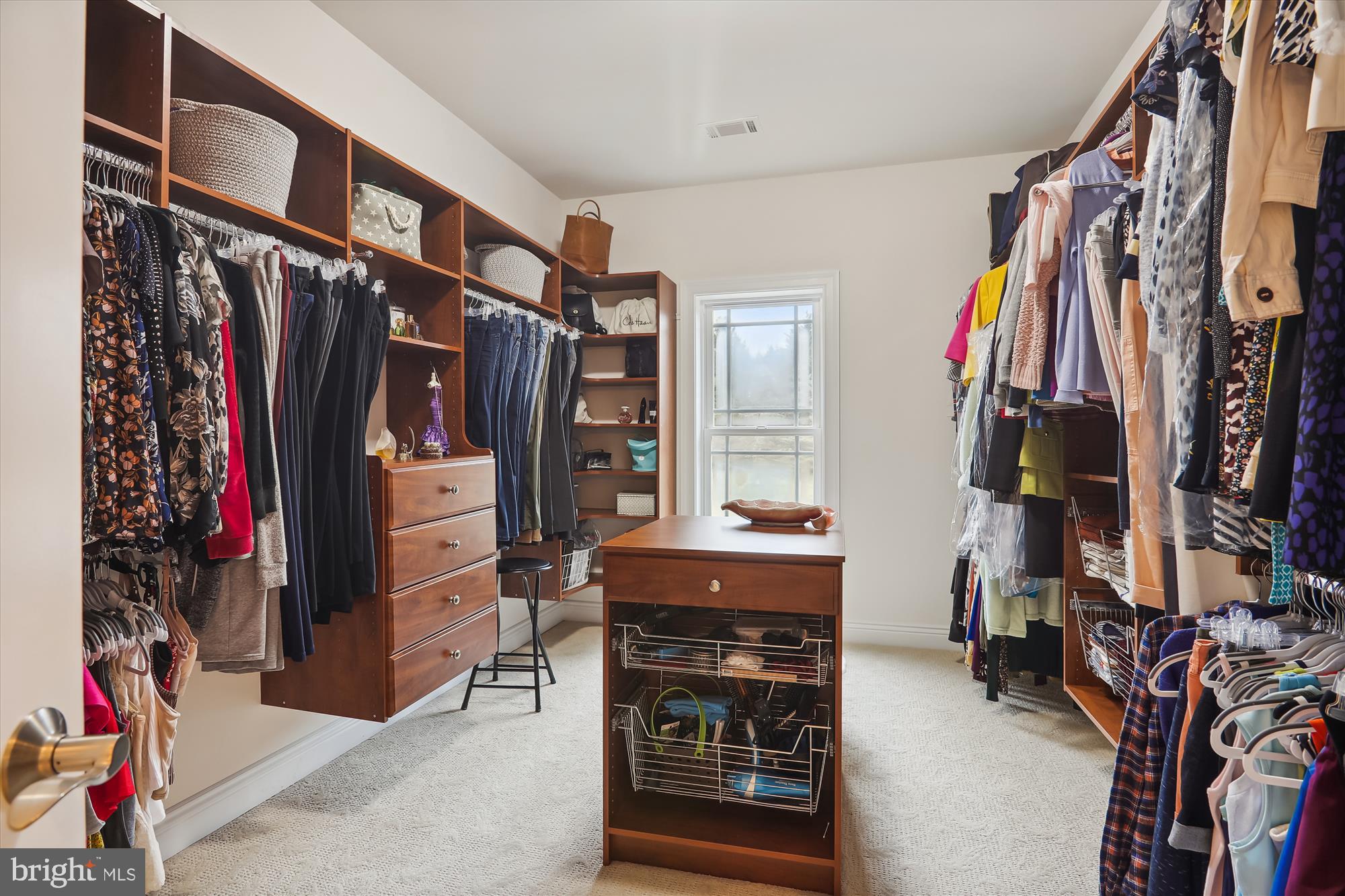 LAYTONSVILLE OUTSIDE - Residential