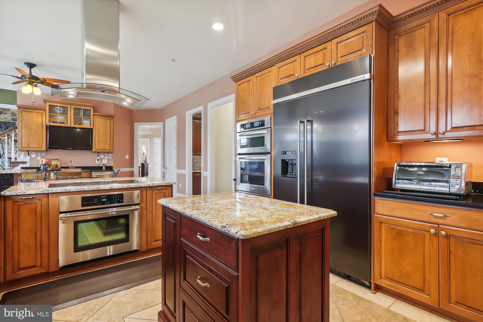 LAYTONSVILLE OUTSIDE - Residential