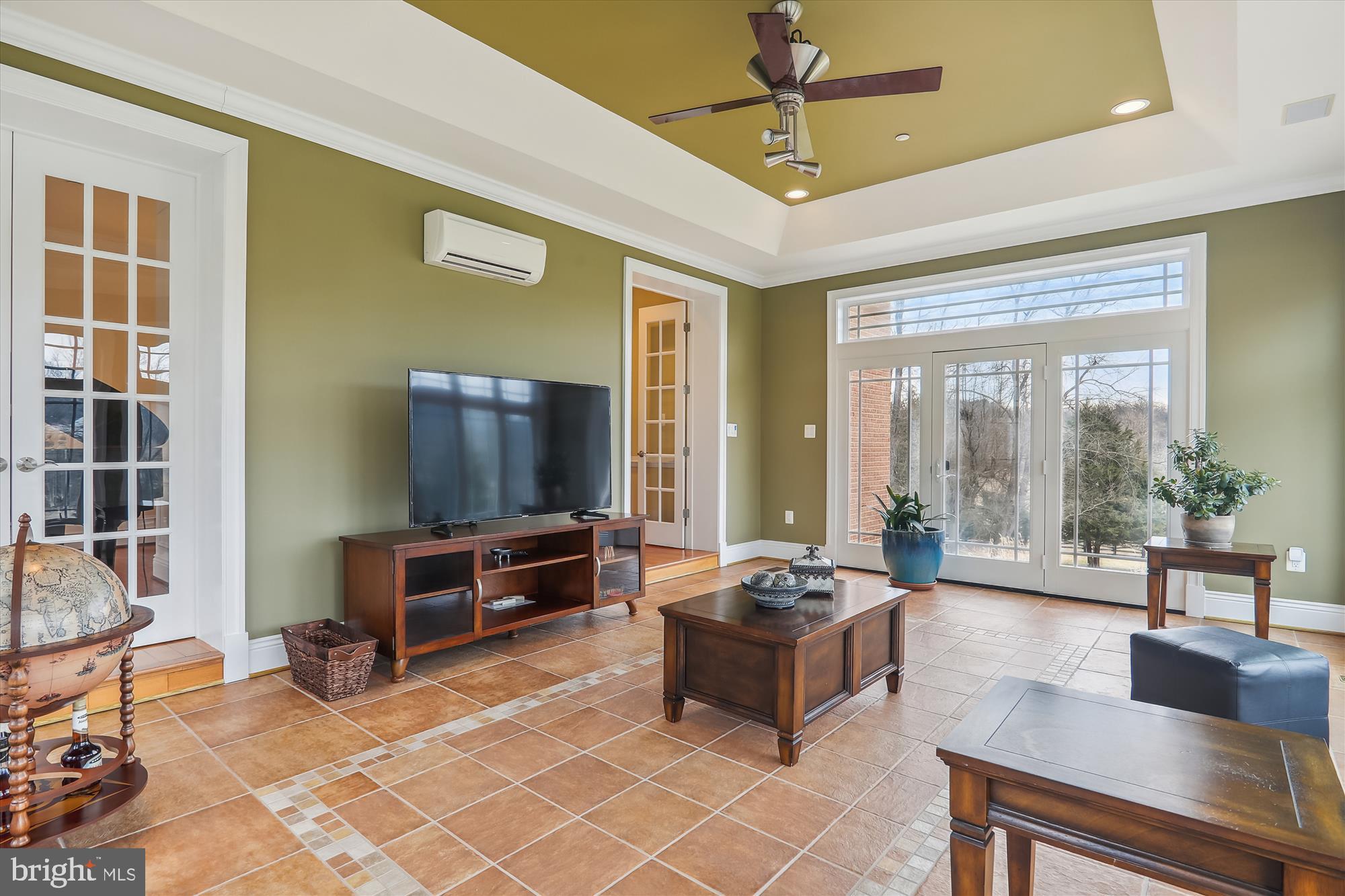 LAYTONSVILLE OUTSIDE - Residential