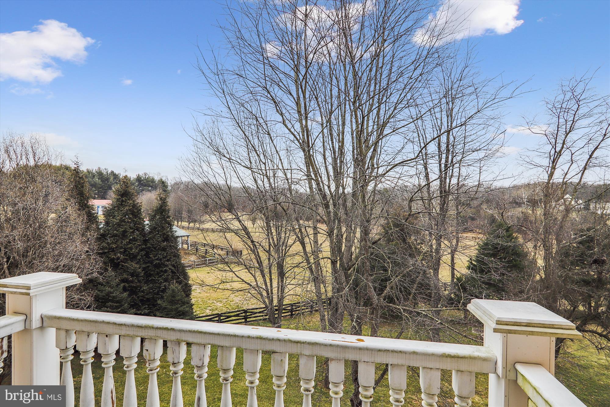 LAYTONSVILLE OUTSIDE - Residential