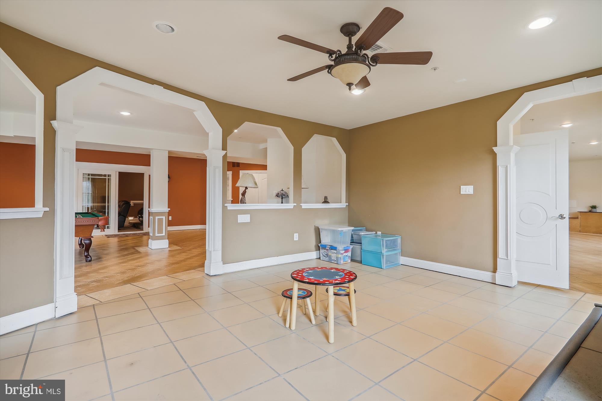 LAYTONSVILLE OUTSIDE - Residential