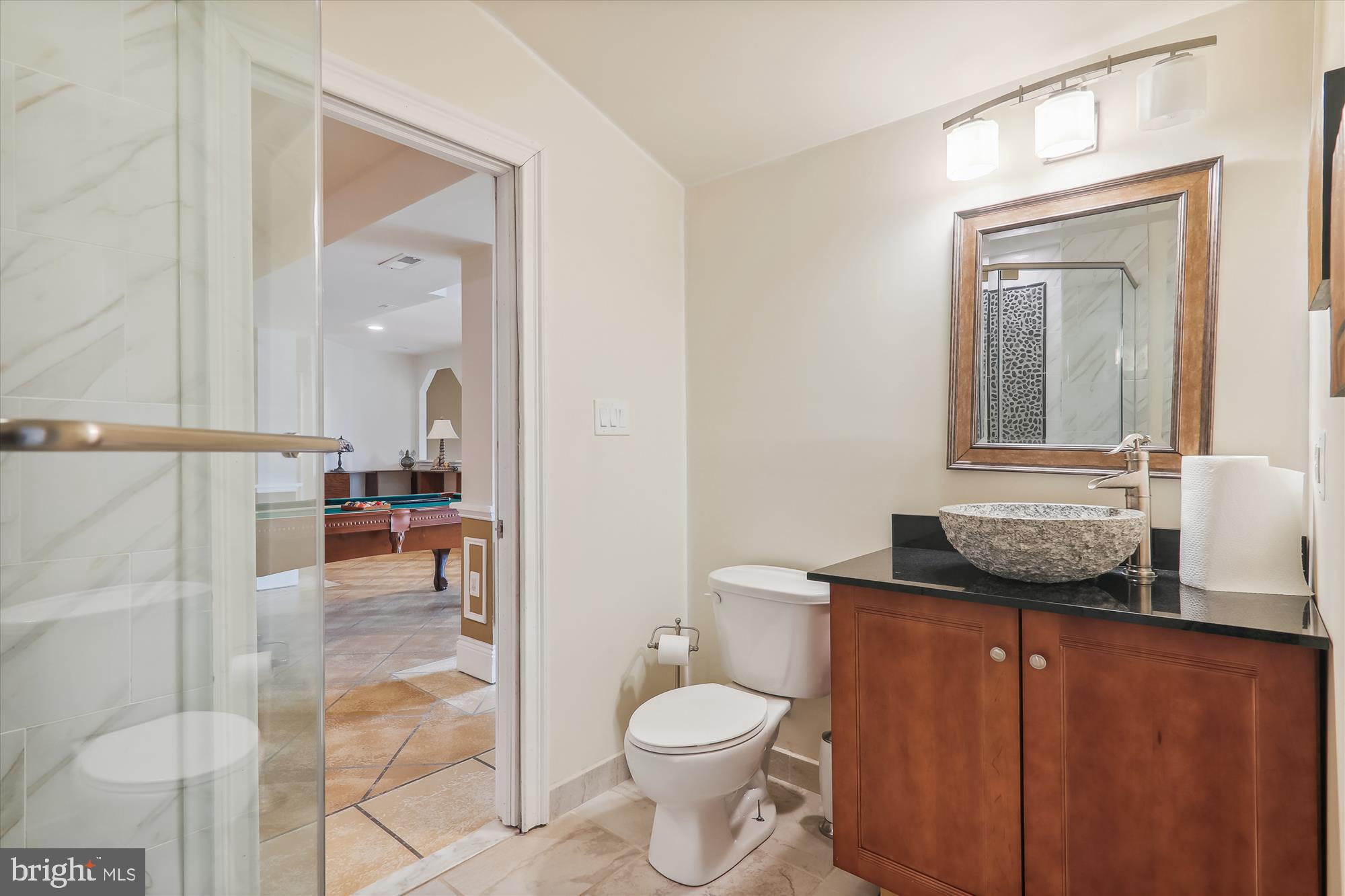 LAYTONSVILLE OUTSIDE - Residential