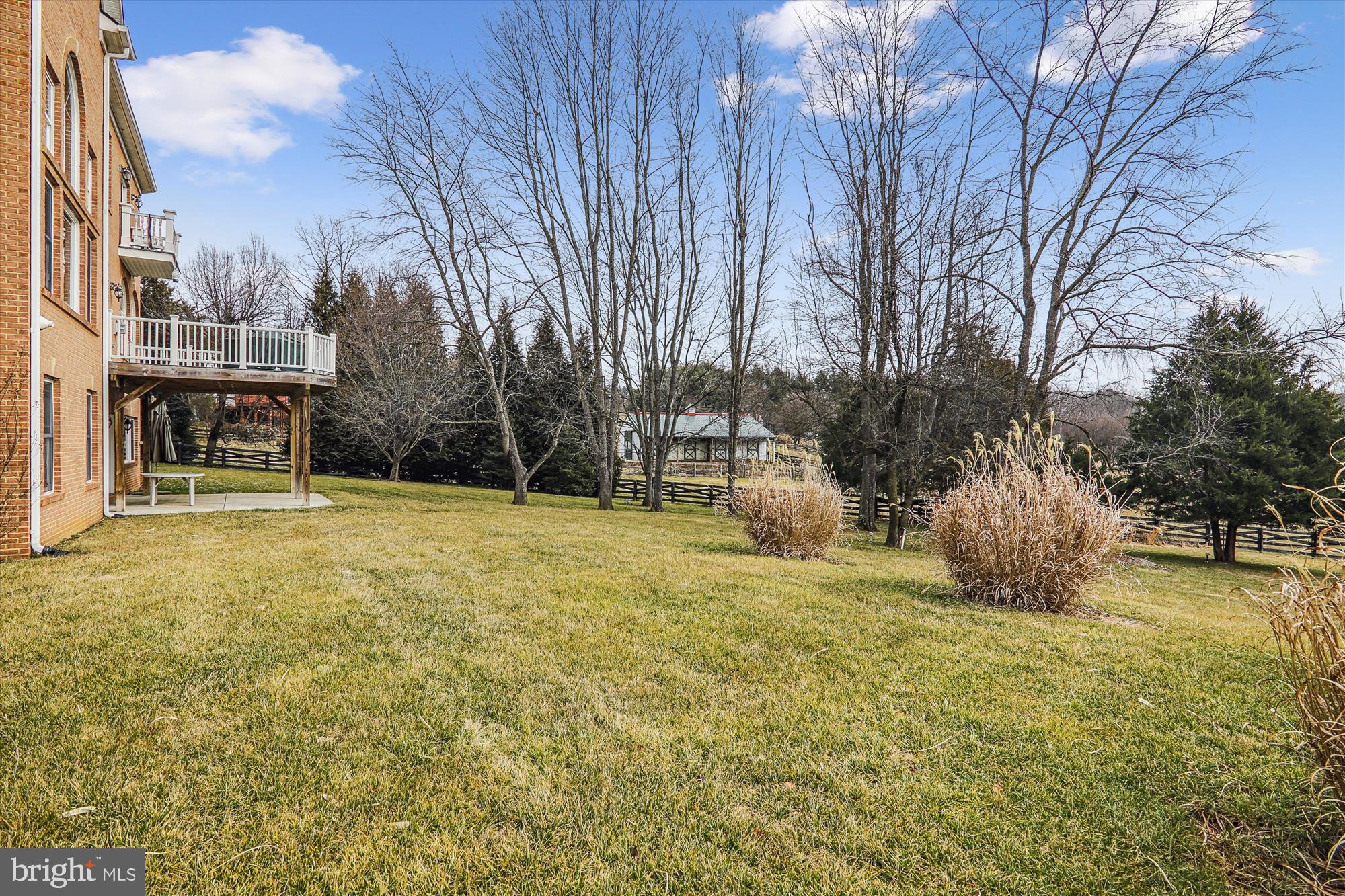 LAYTONSVILLE OUTSIDE - Residential