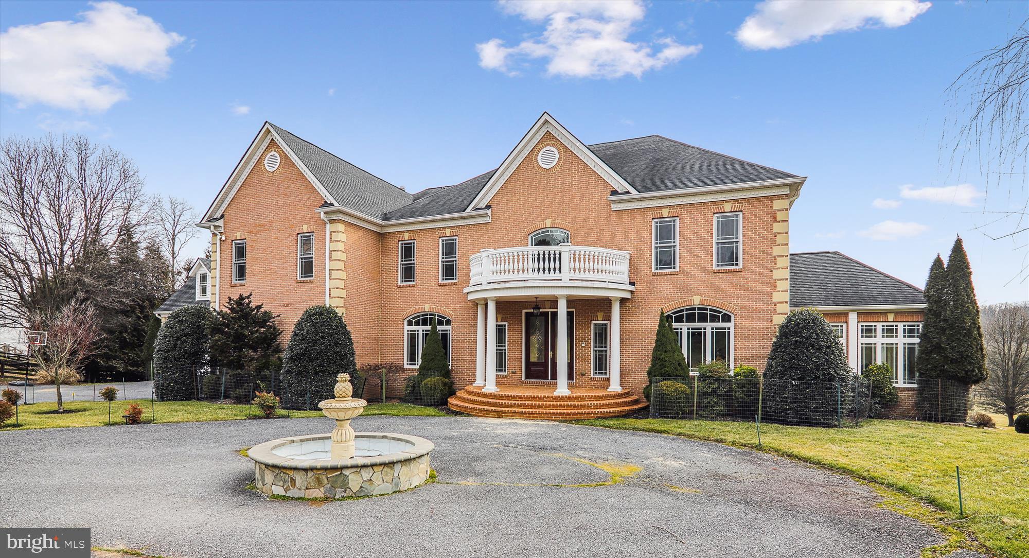 LAYTONSVILLE OUTSIDE - Residential