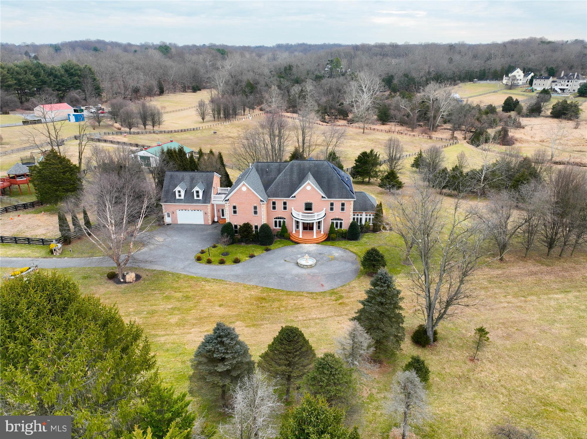 LAYTONSVILLE OUTSIDE - Residential