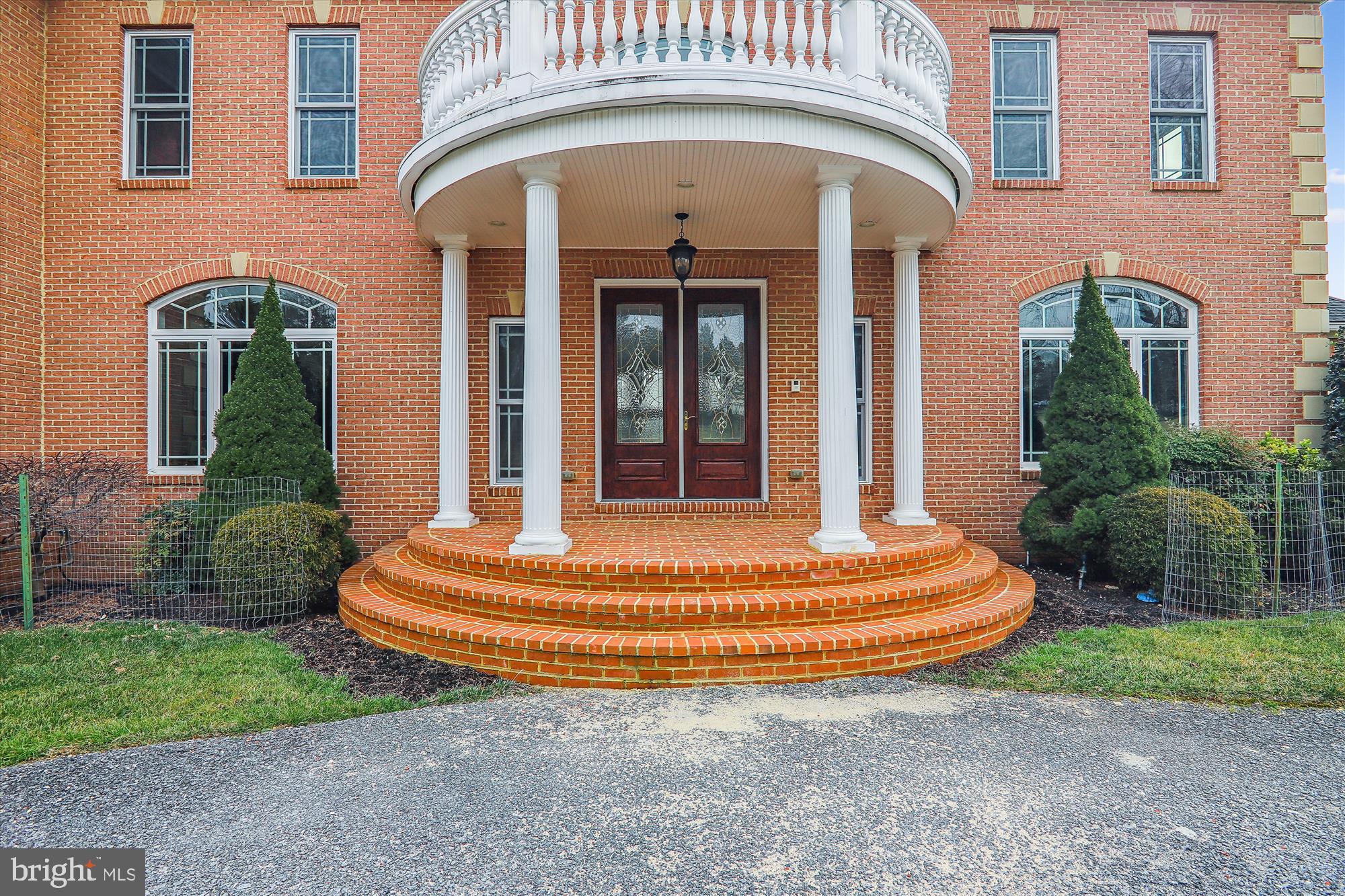 LAYTONSVILLE OUTSIDE - Residential