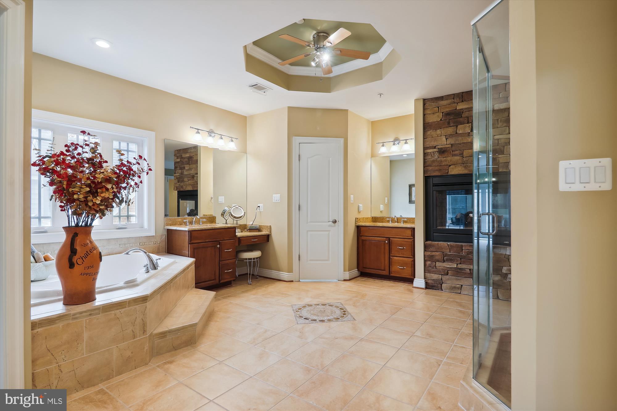 LAYTONSVILLE OUTSIDE - Residential