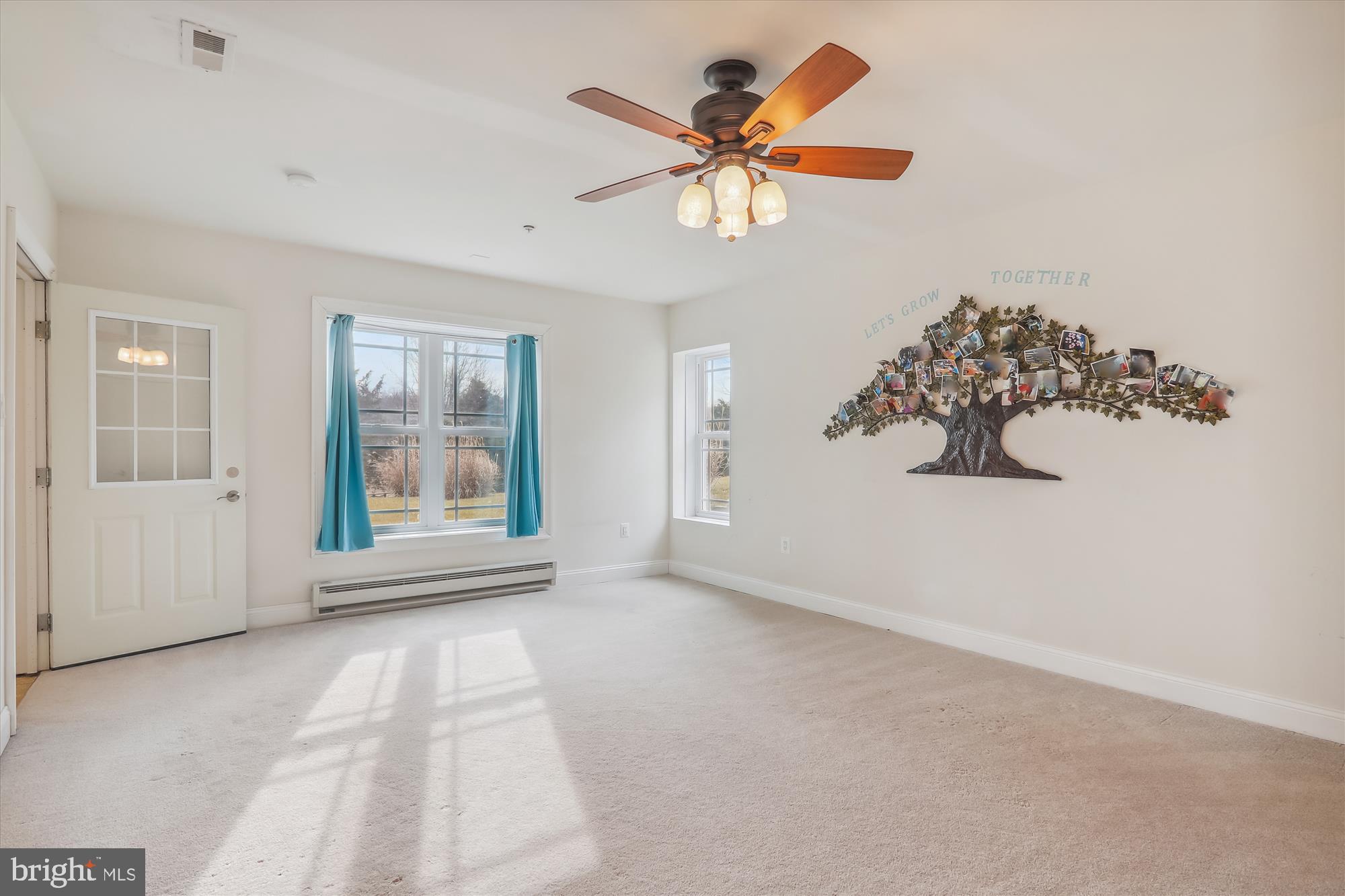 LAYTONSVILLE OUTSIDE - Residential