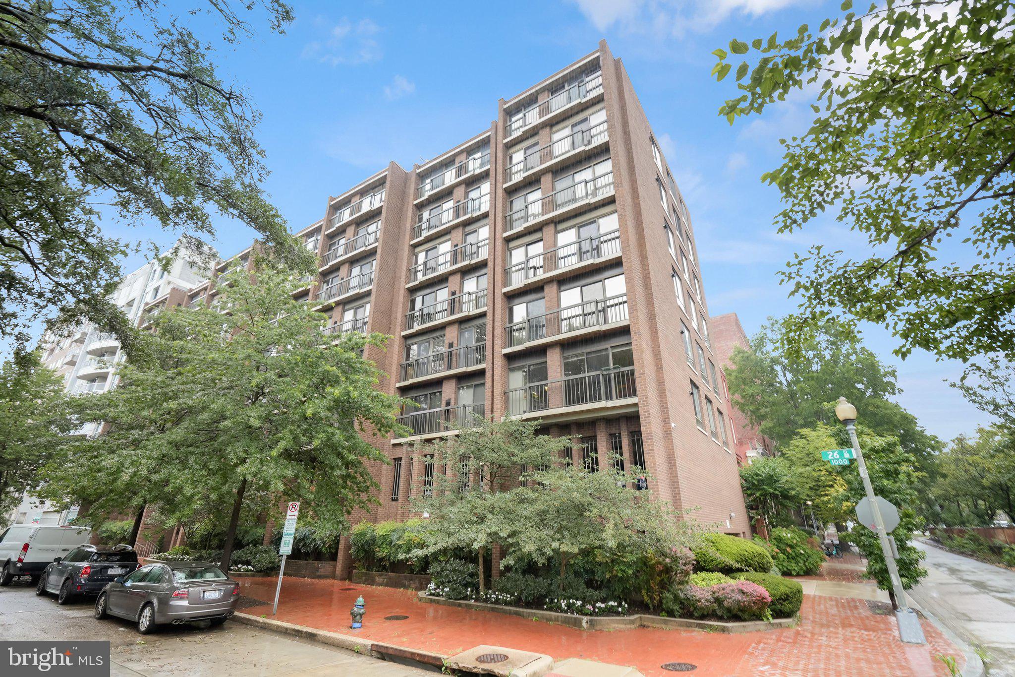 1001 NW 26TH STREET NW 806