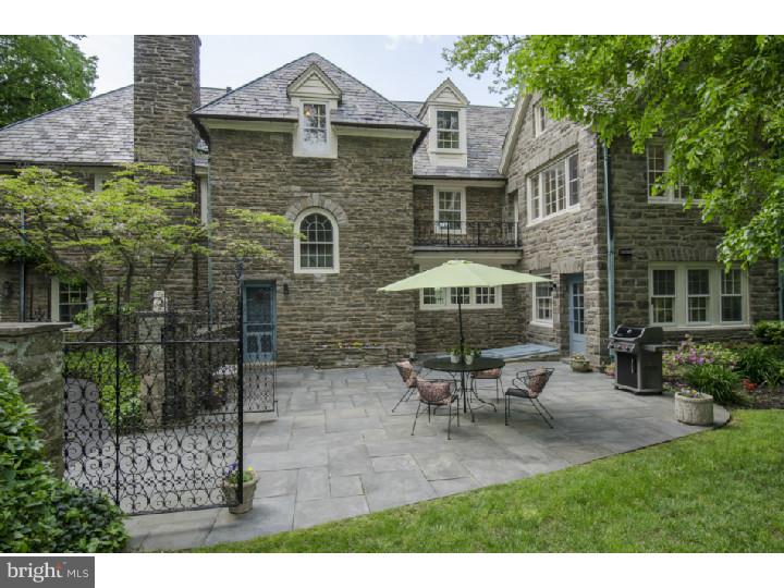 CHESTNUT HILL - Residential