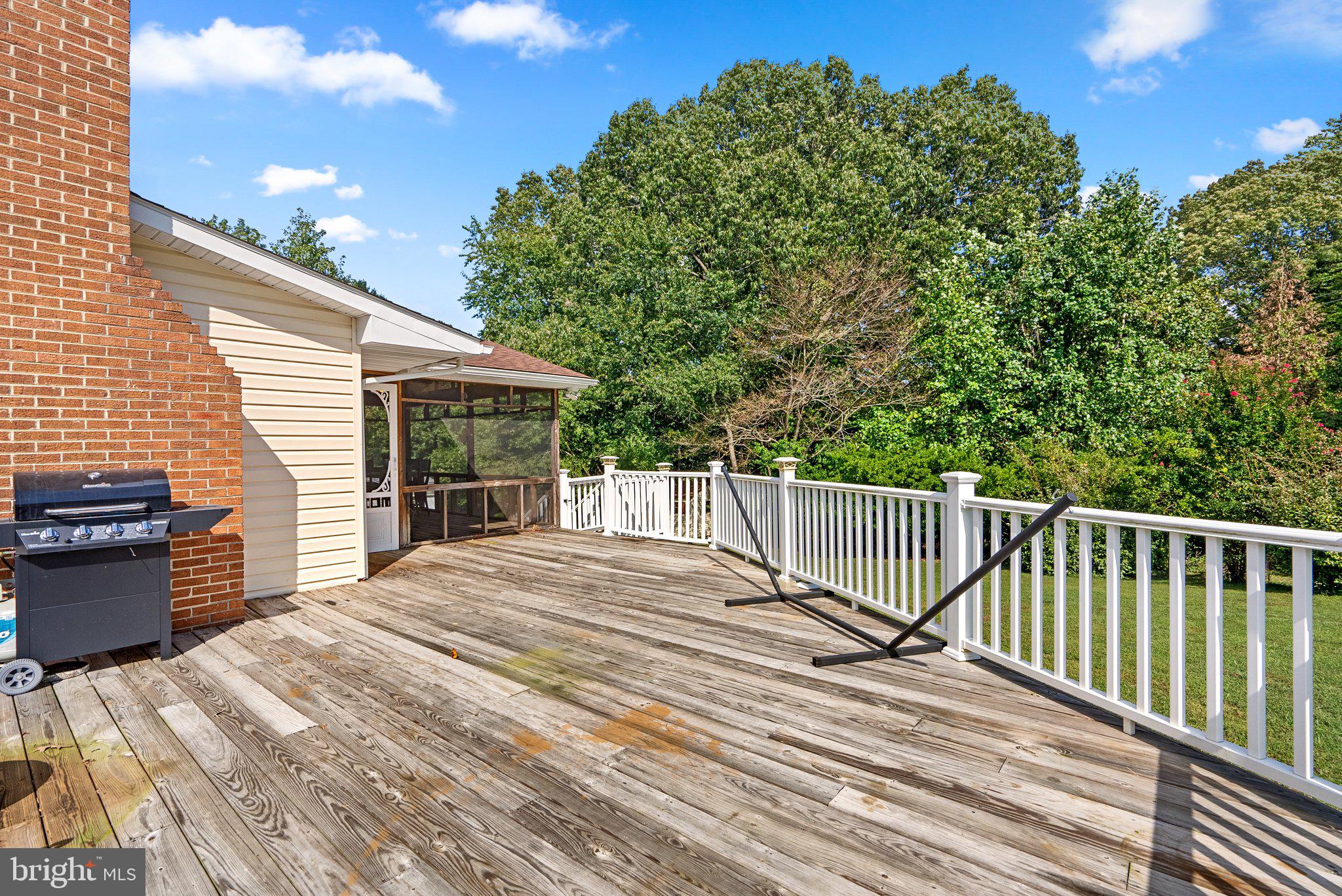 THE OAKS - Residential