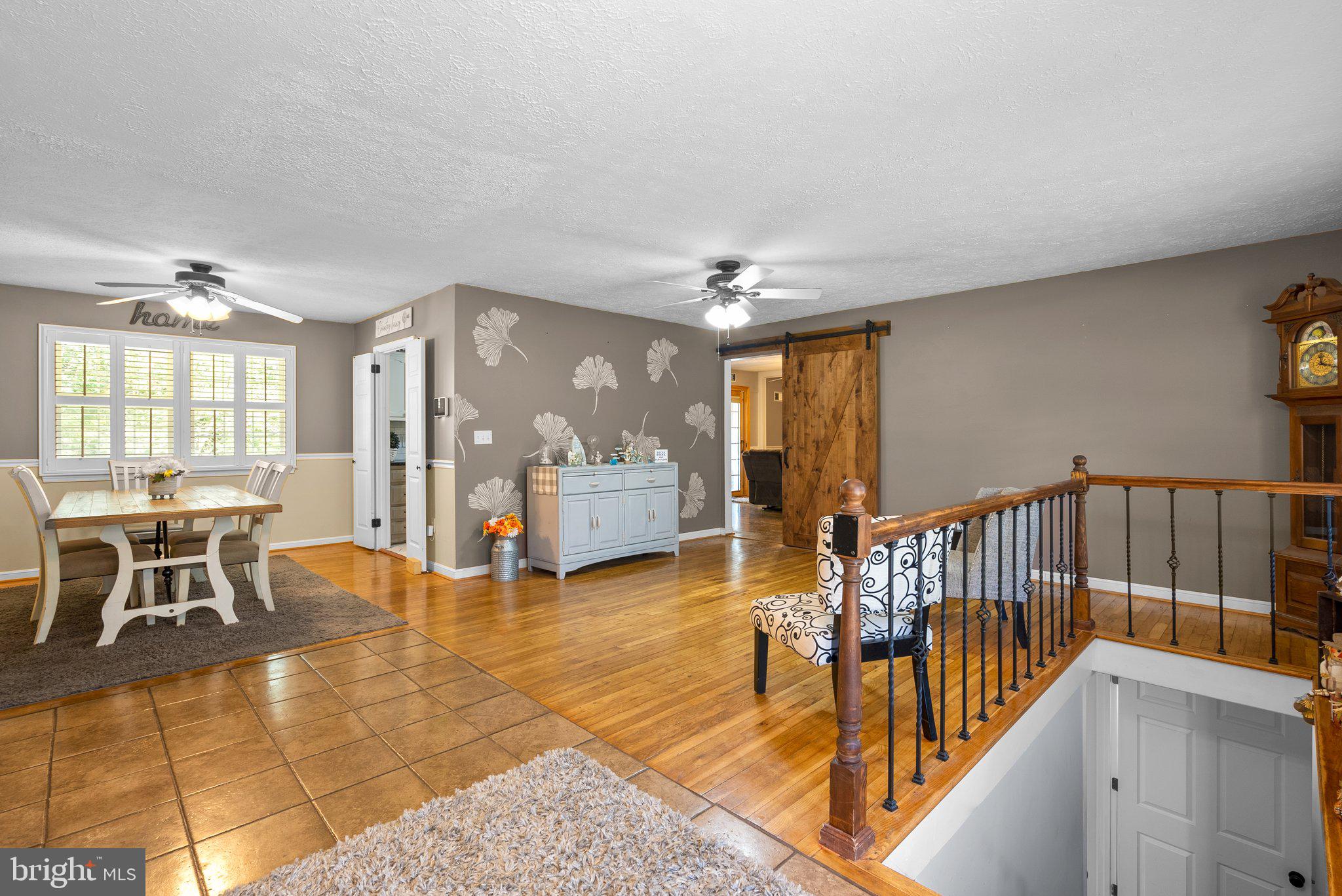 THE OAKS - Residential