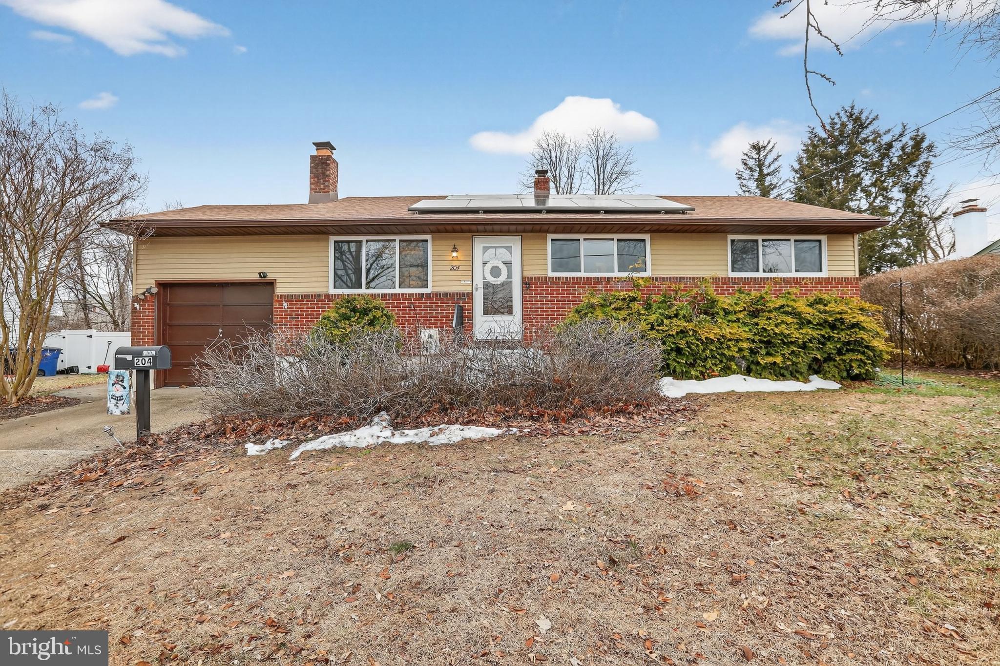 204 S GARDEN BOULEVARD