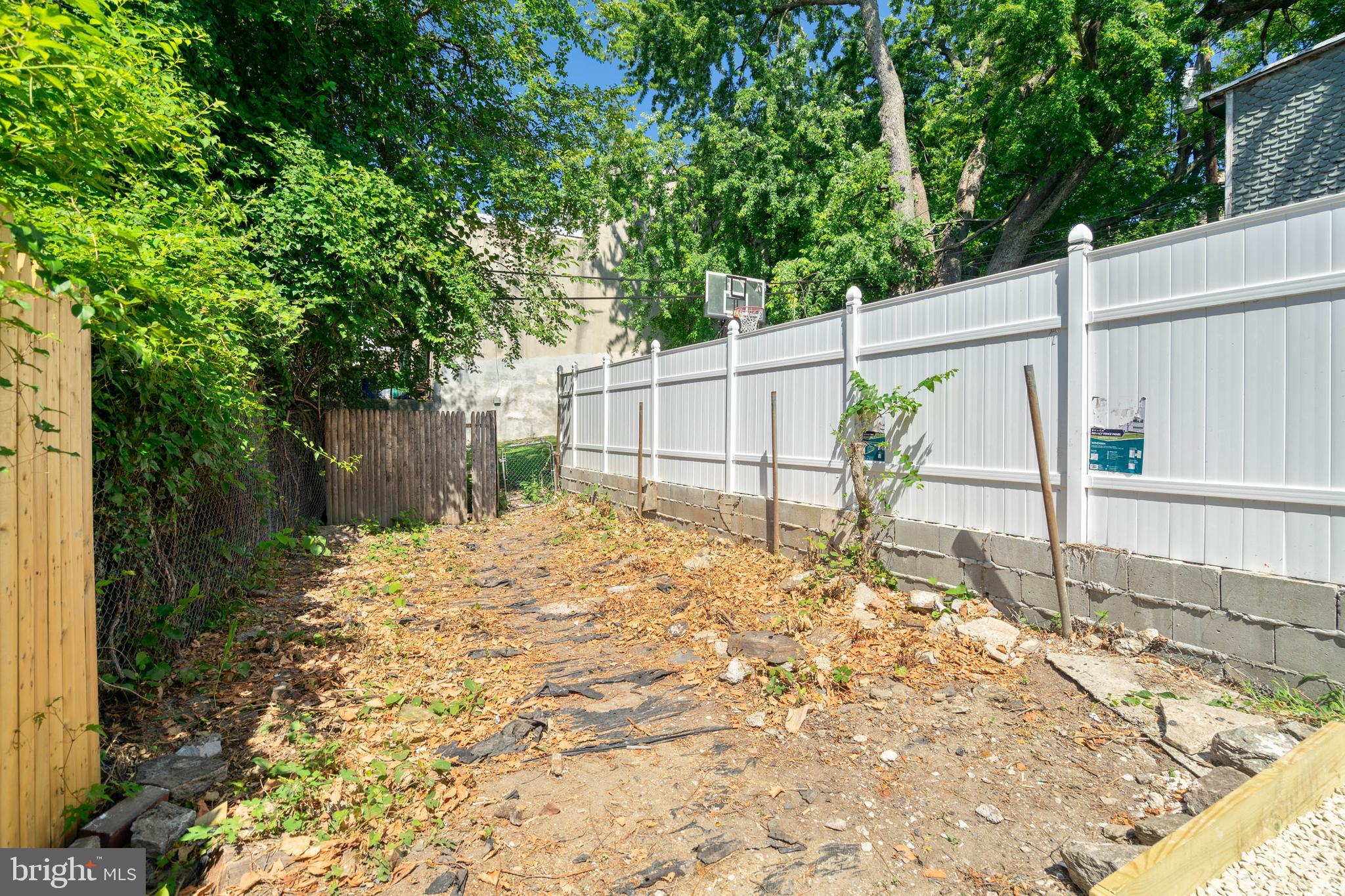 GERMANTOWN - Residential