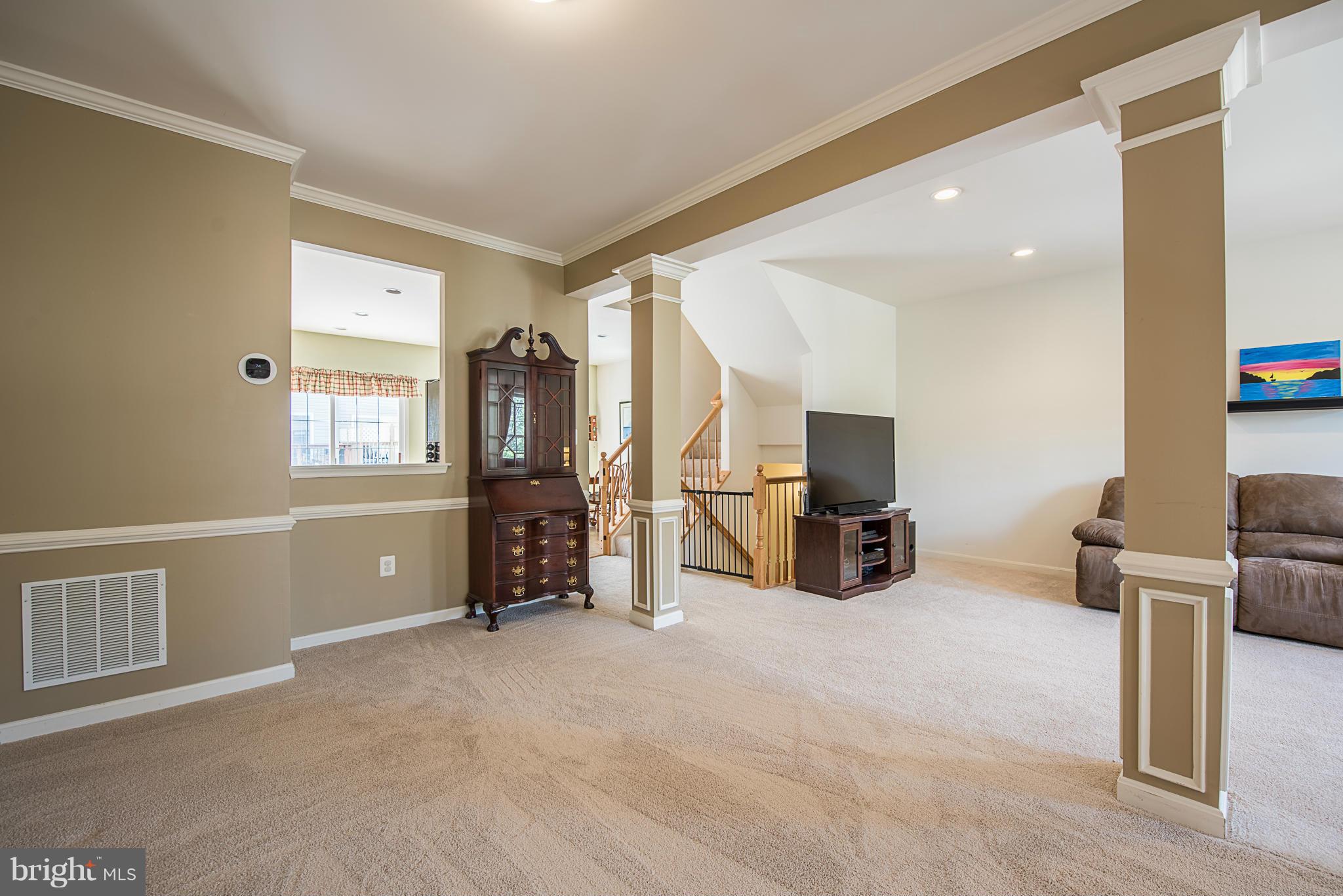 GREAT FALLS CHASE - Residential