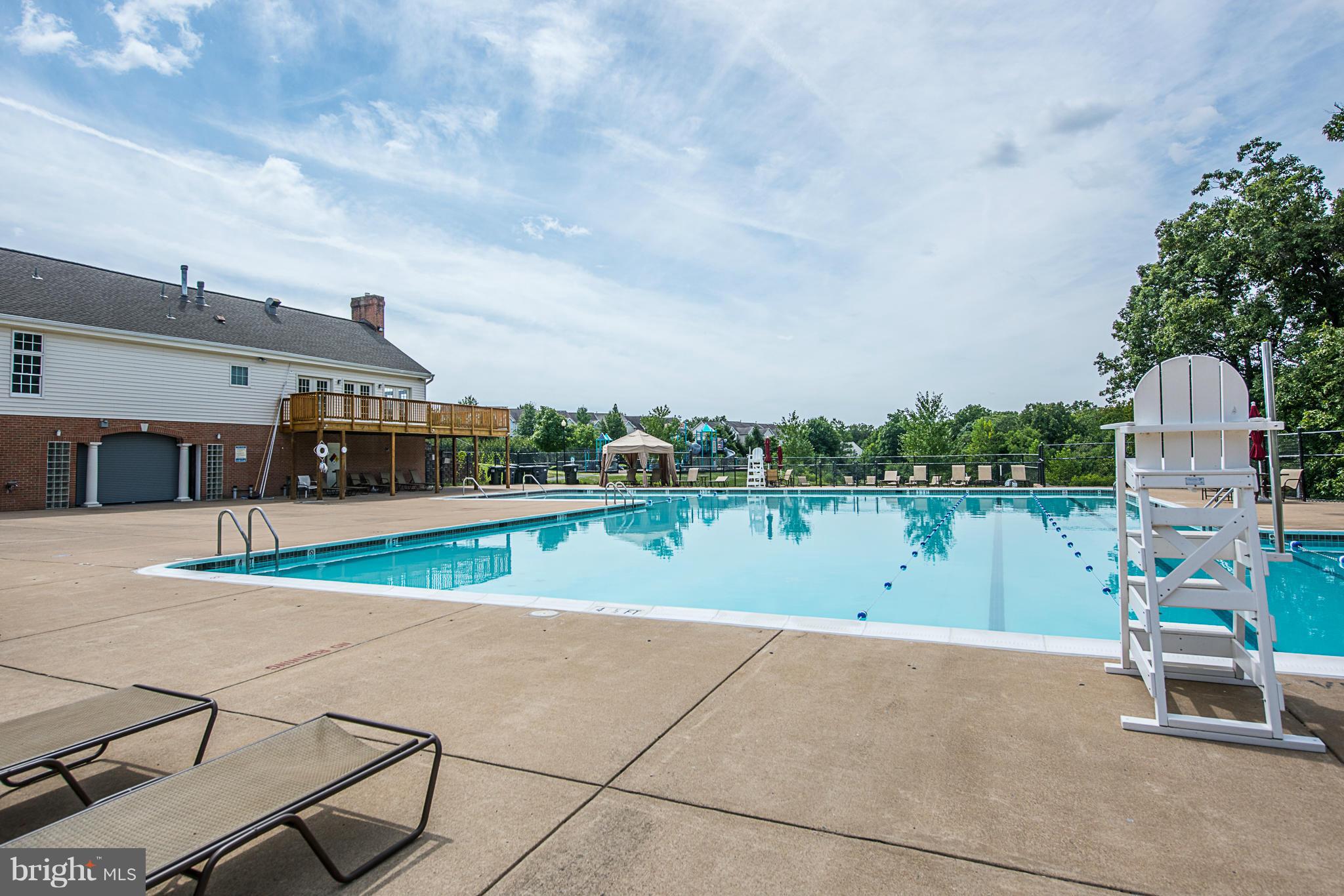 GREAT FALLS CHASE - Residential