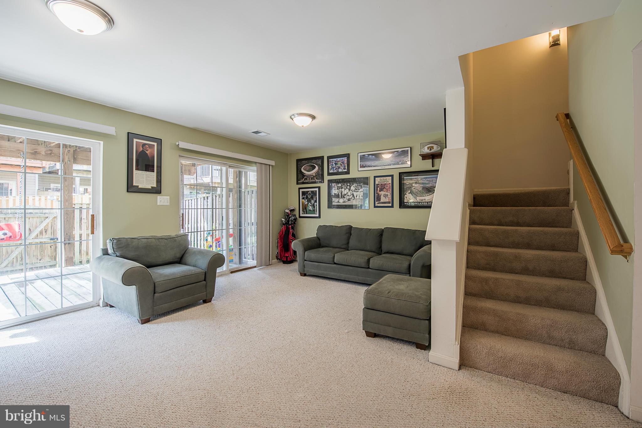 GREAT FALLS CHASE - Residential