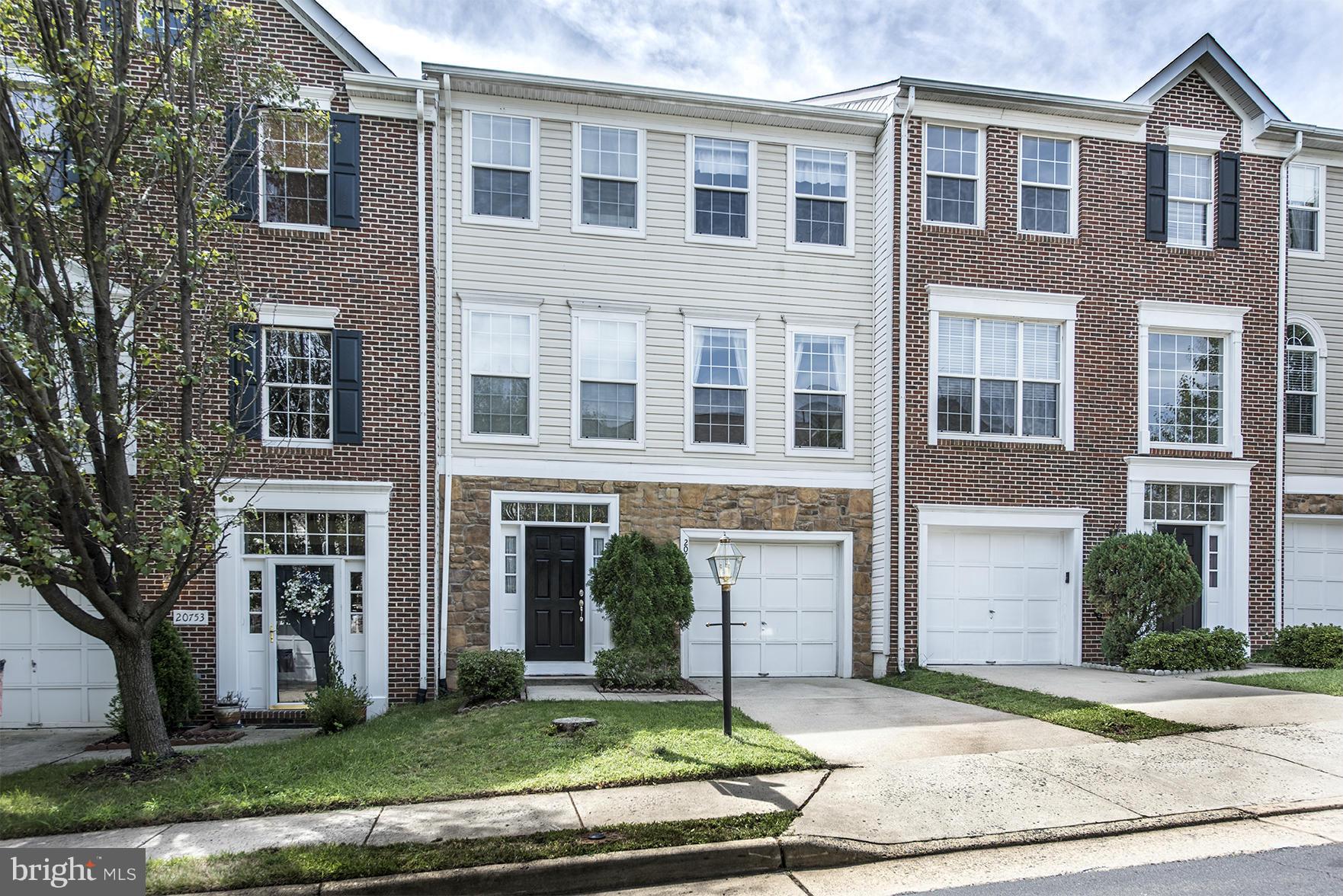 GREAT FALLS CHASE - Residential