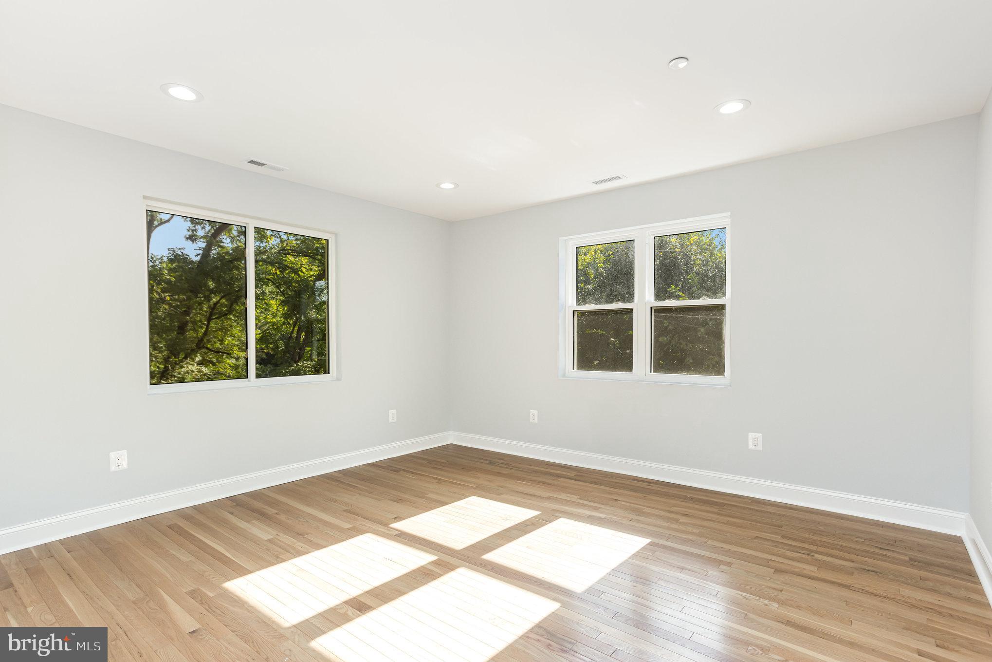 PARKTON - Residential