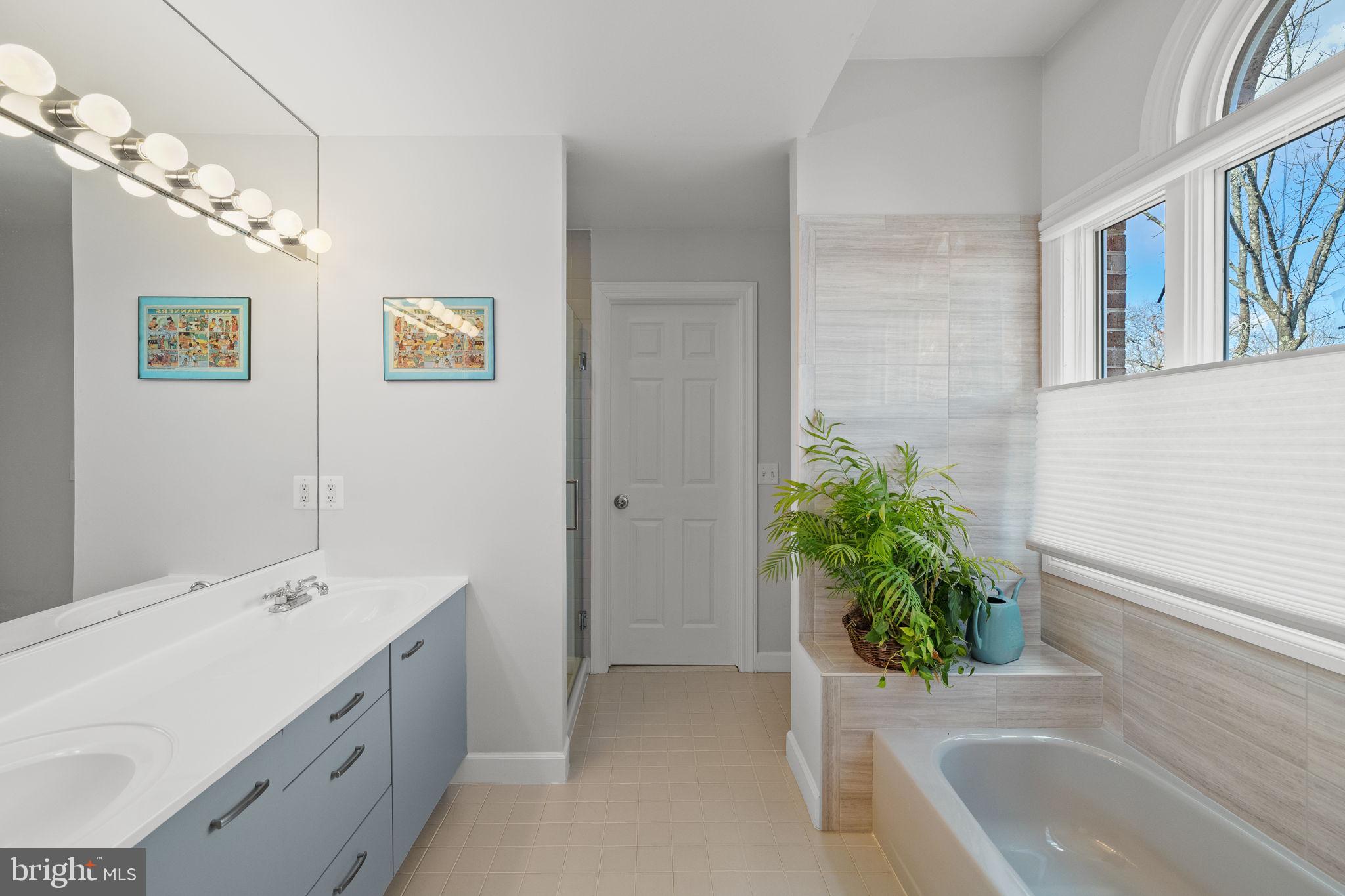 WHITE GATE - Residential