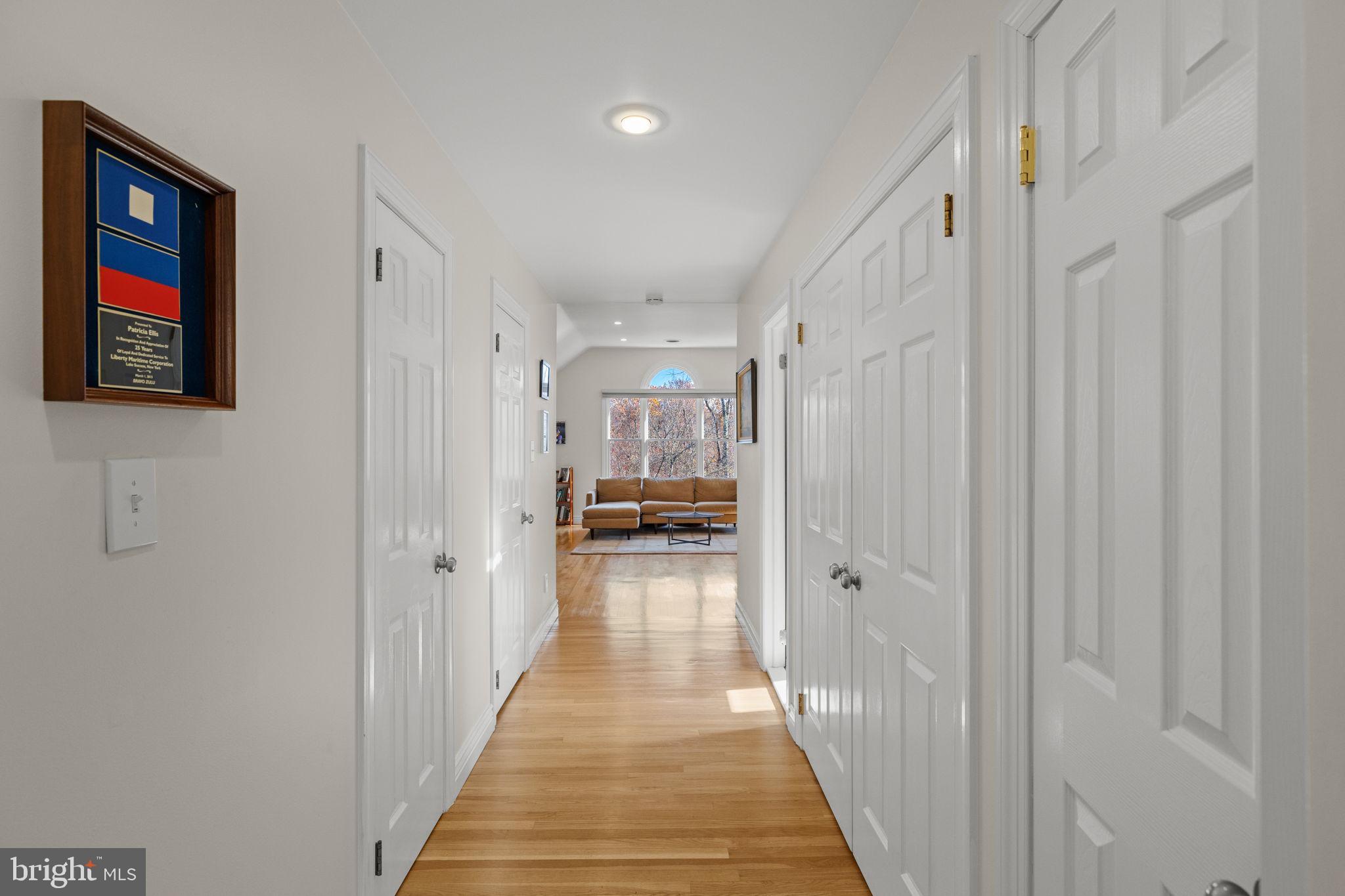 WHITE GATE - Residential