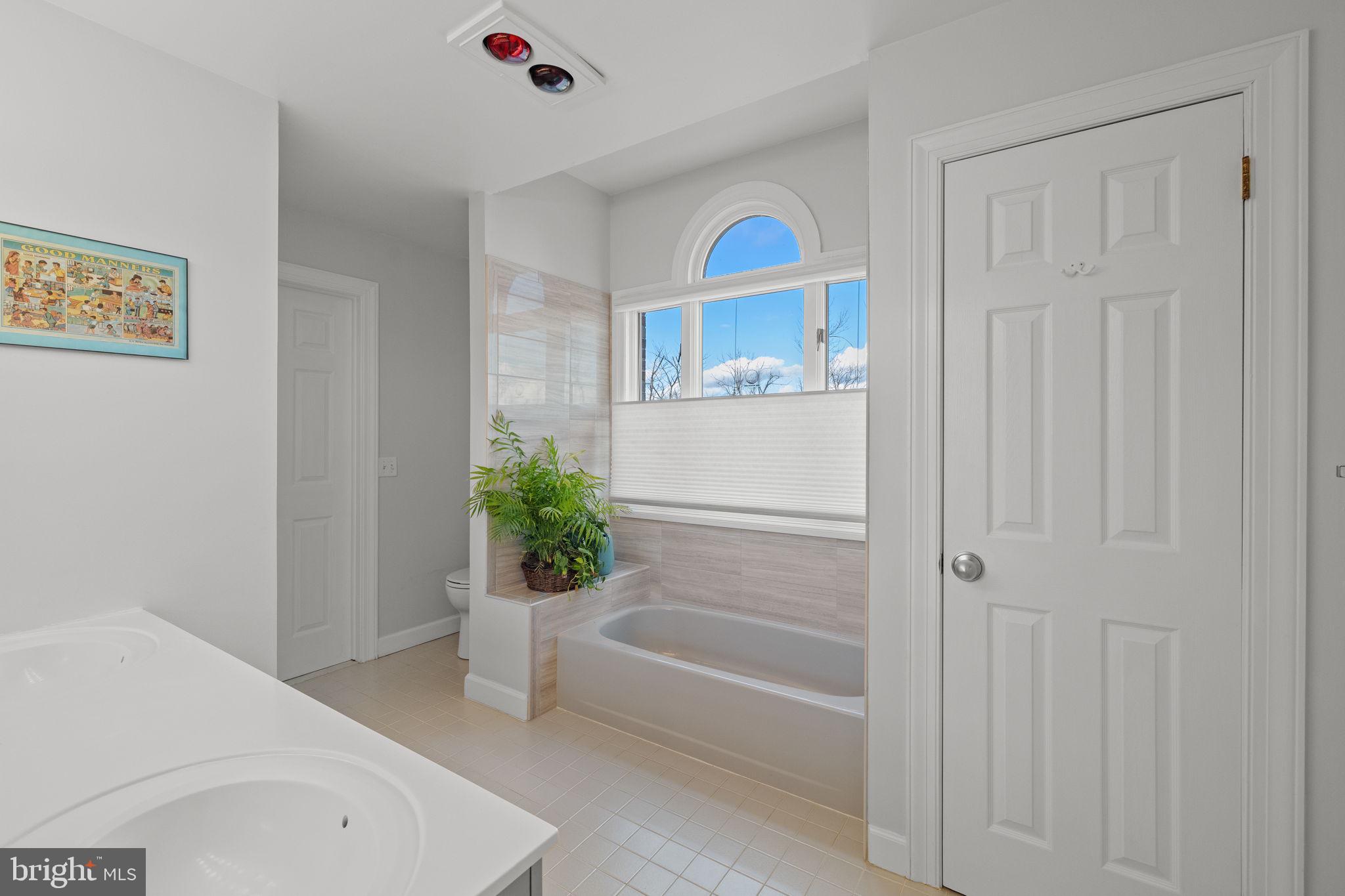 WHITE GATE - Residential