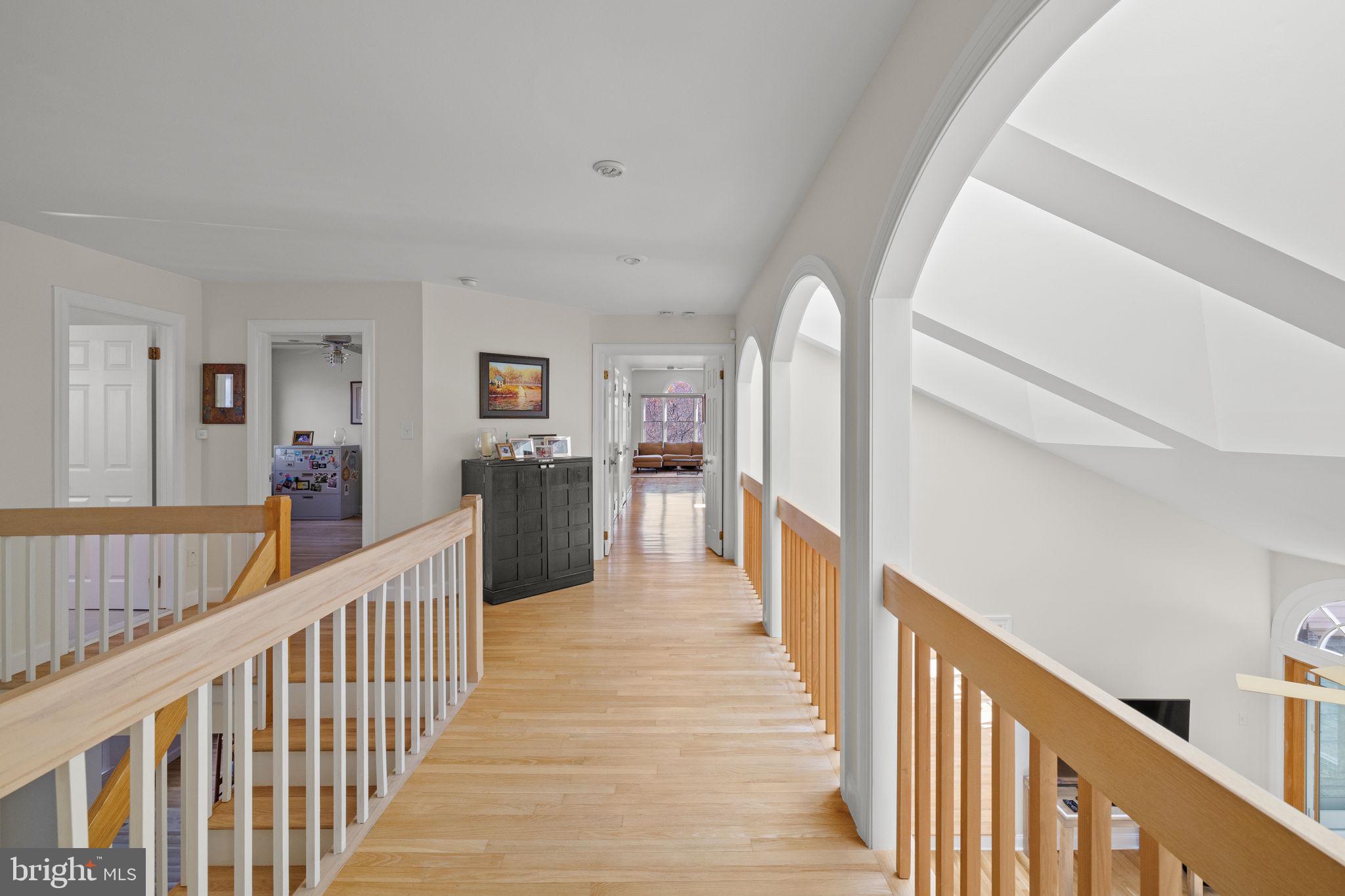 WHITE GATE - Residential