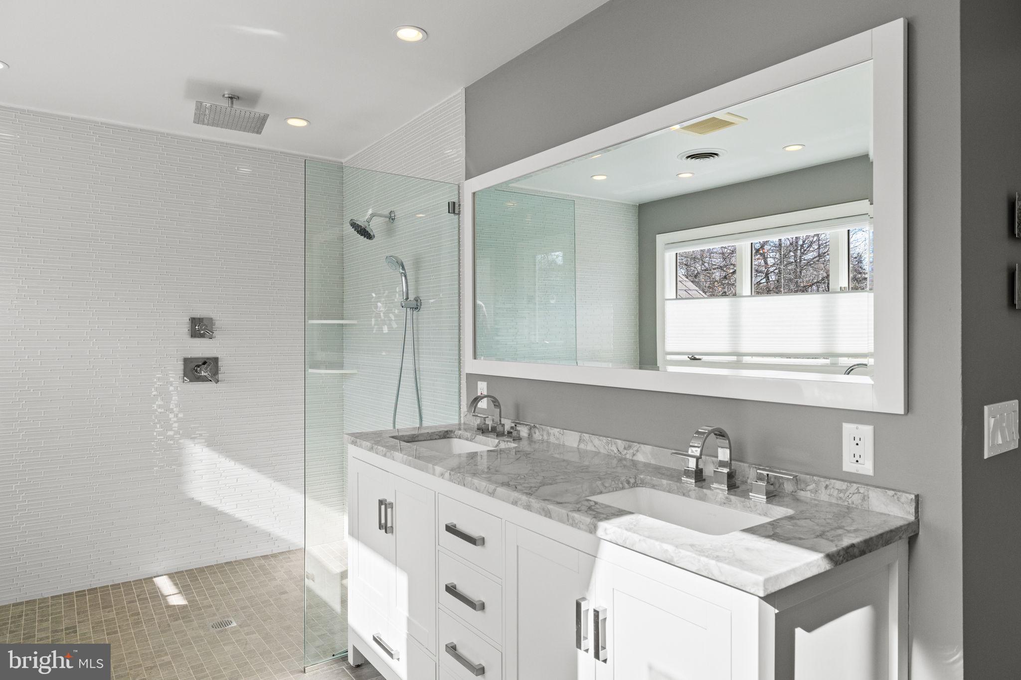 WHITE GATE - Residential