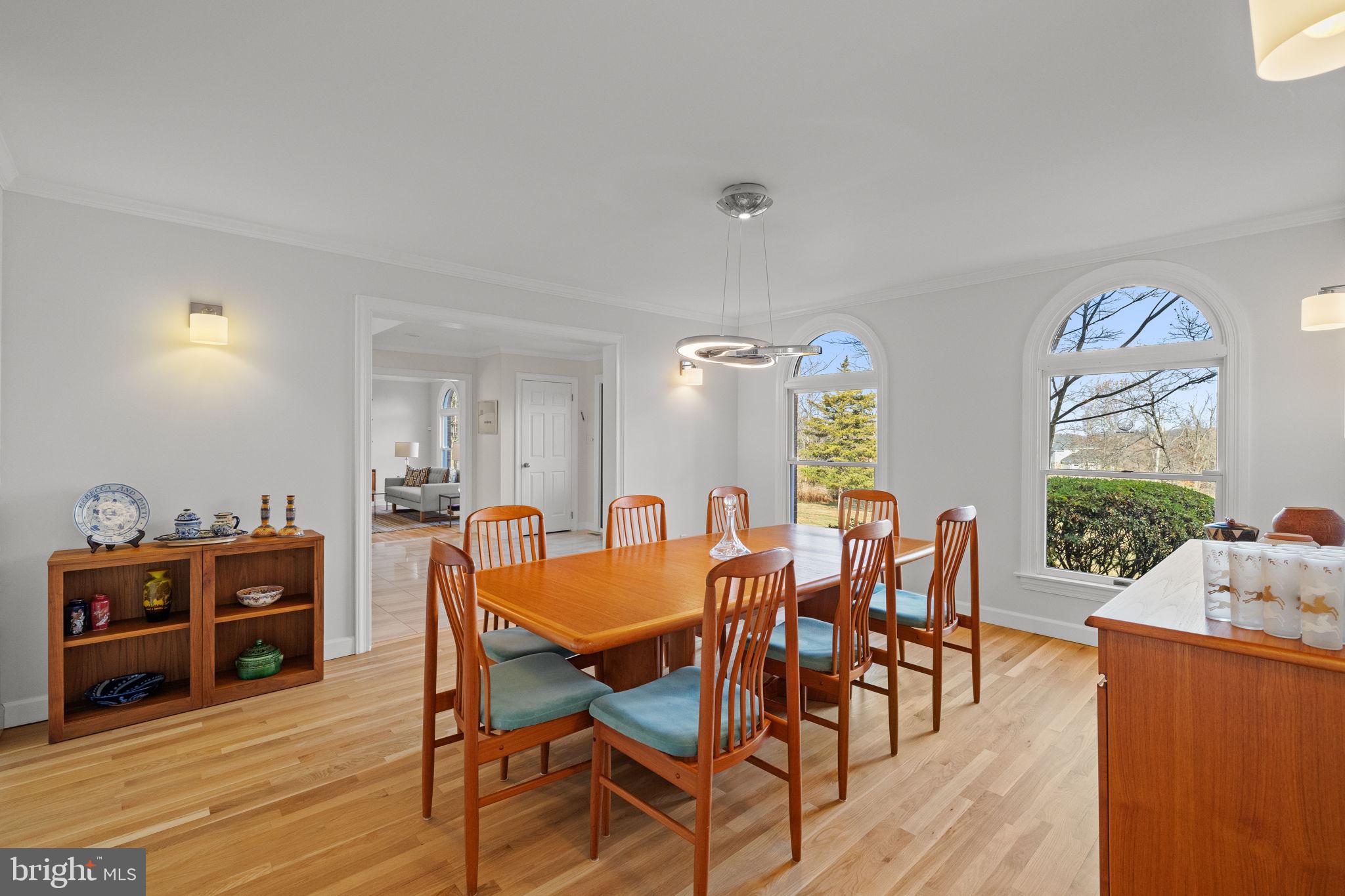 WHITE GATE - Residential