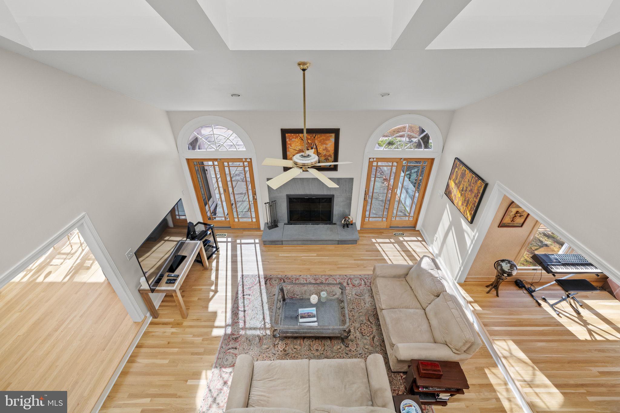 WHITE GATE - Residential