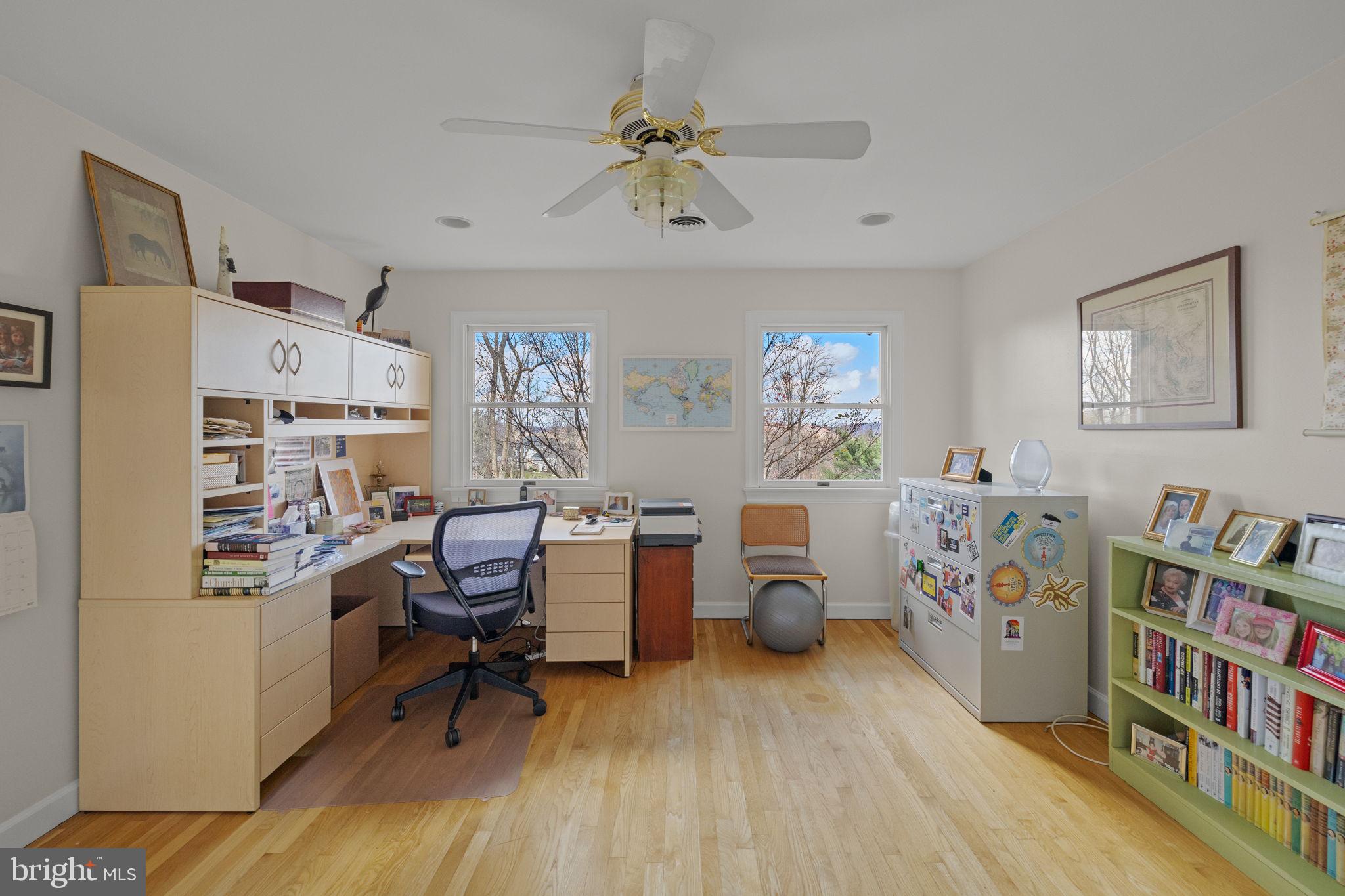 WHITE GATE - Residential