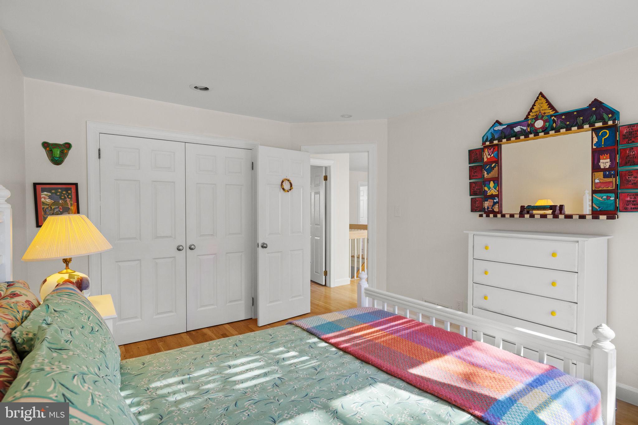 WHITE GATE - Residential