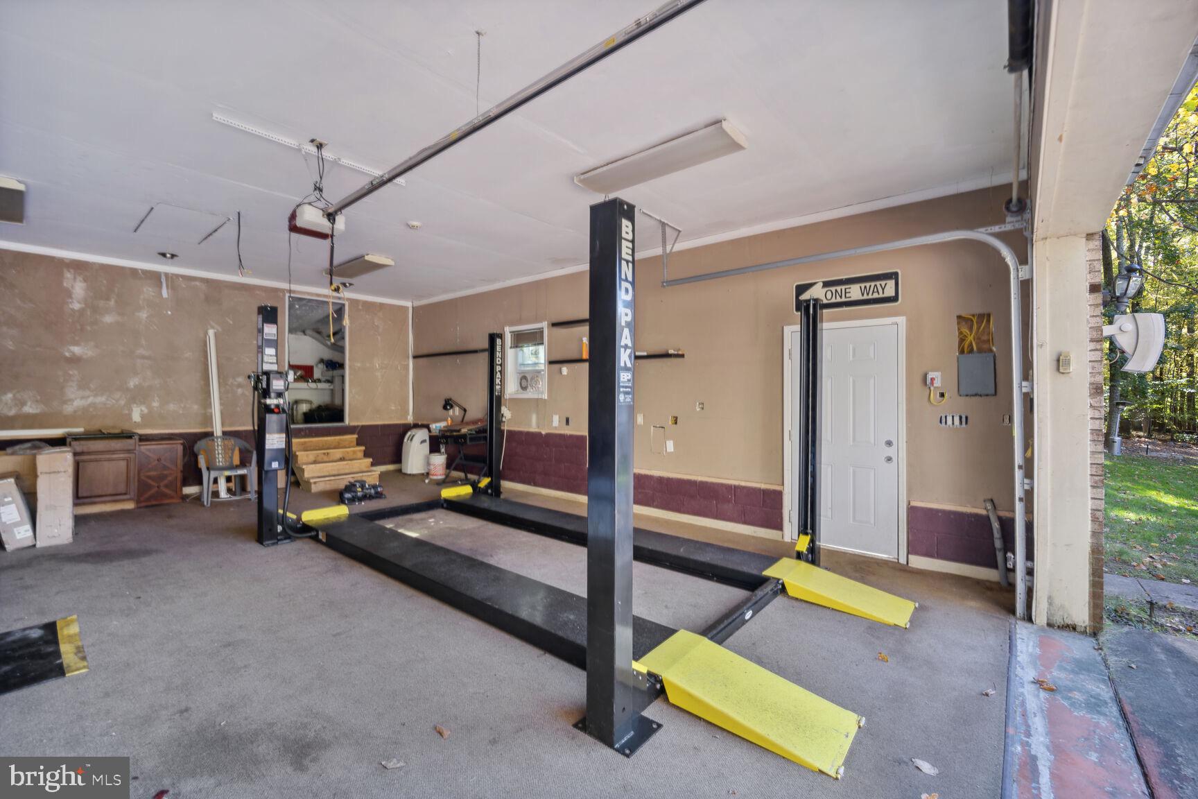 UPPER MARLBORO - Residential