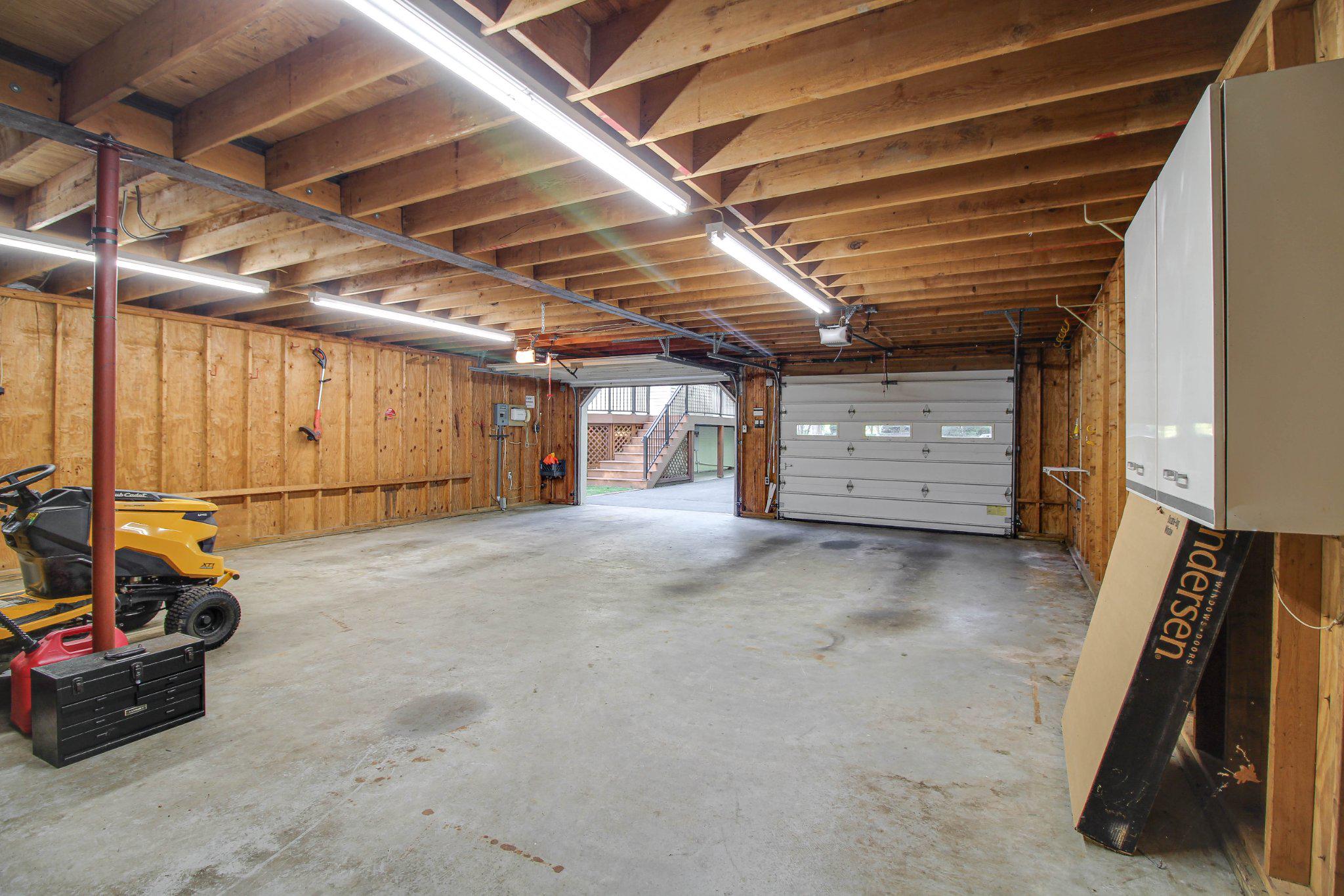 OAK FOREST PARK - Residential