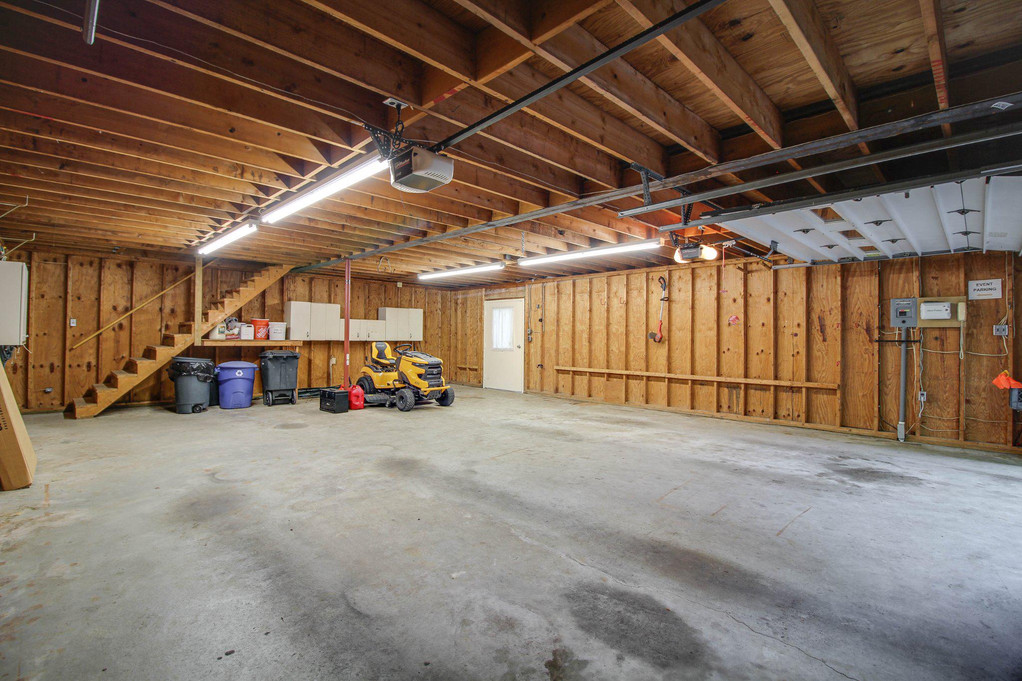 OAK FOREST PARK - Residential