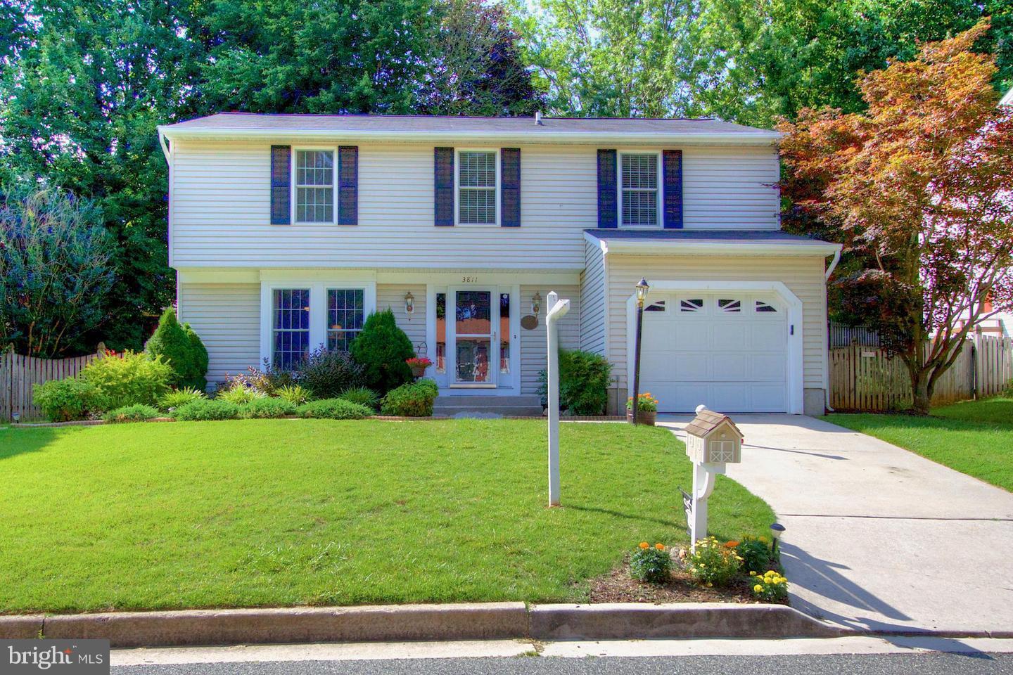 PINEDALE WOODS - Residential Lease