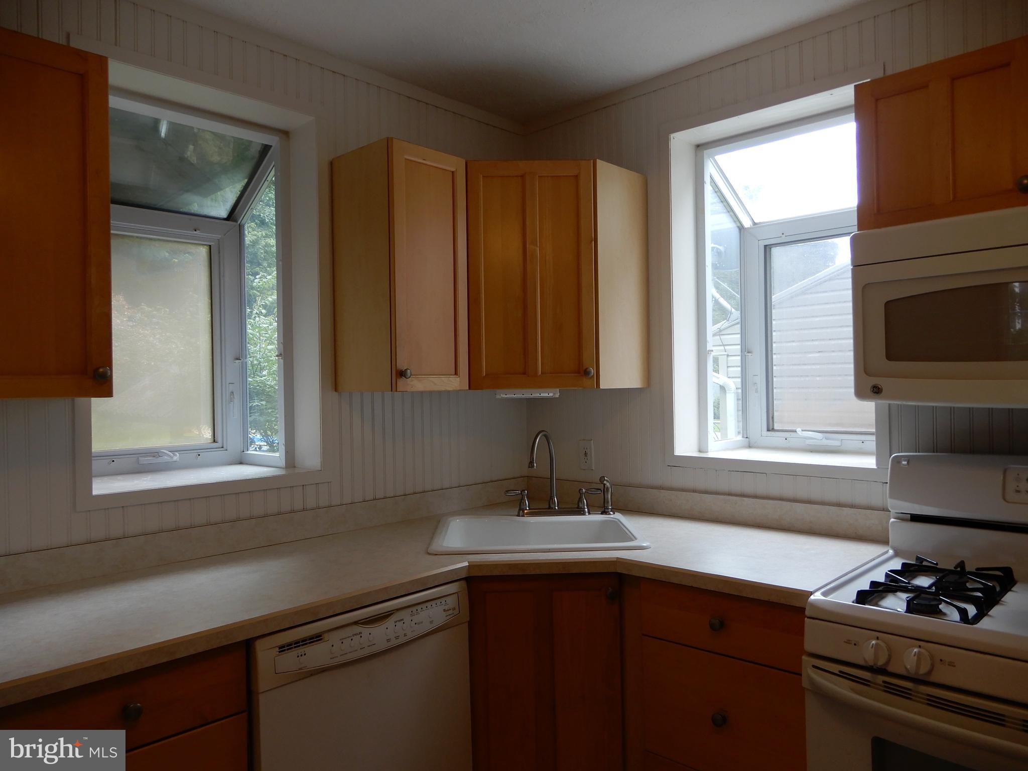 PLEASUREVILLE - Residential