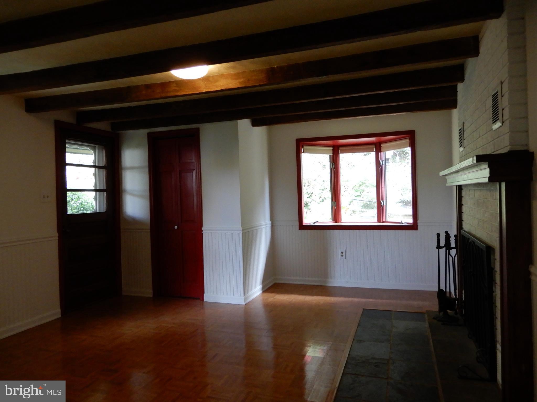 PLEASUREVILLE - Residential