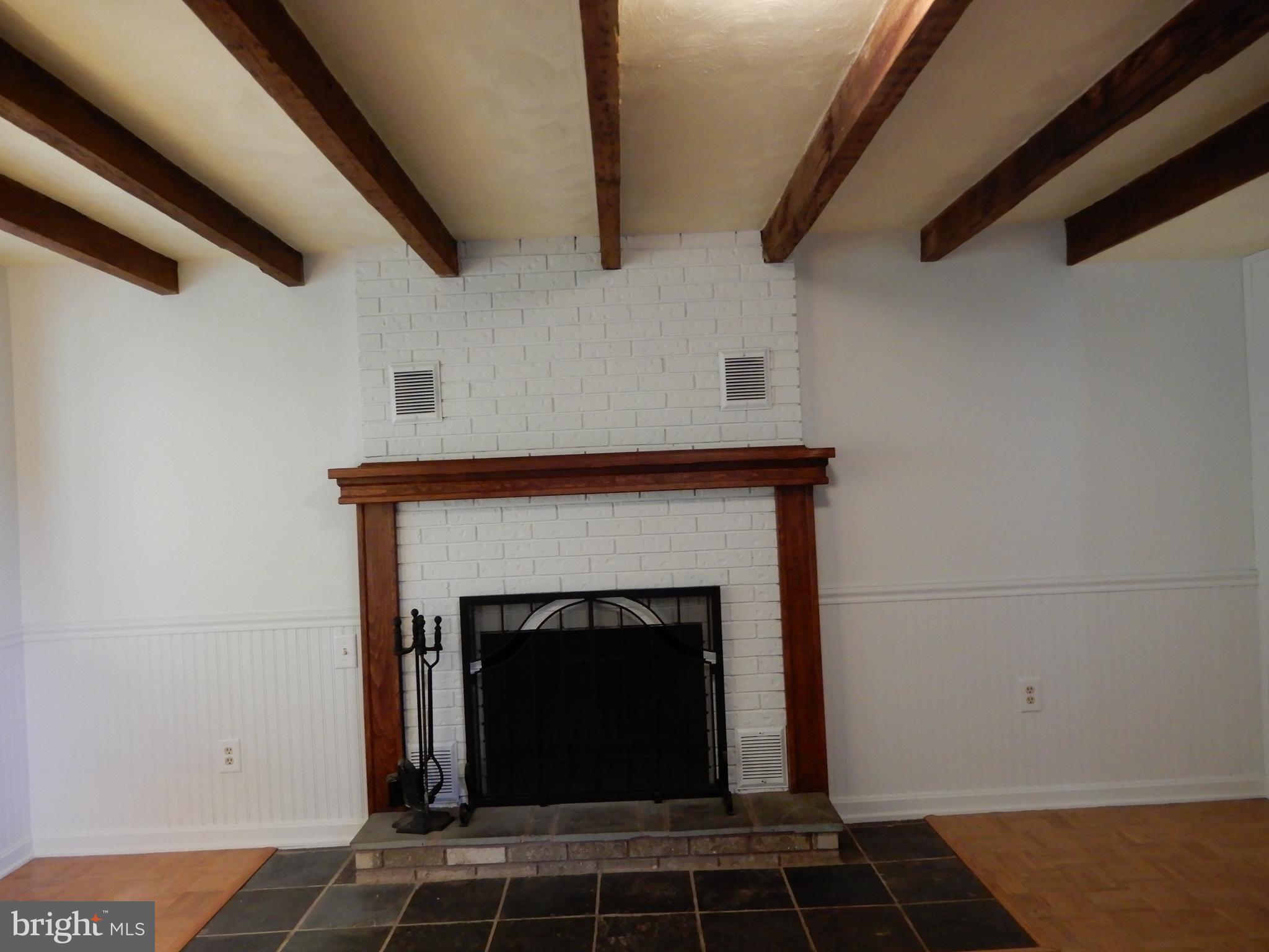 PLEASUREVILLE - Residential