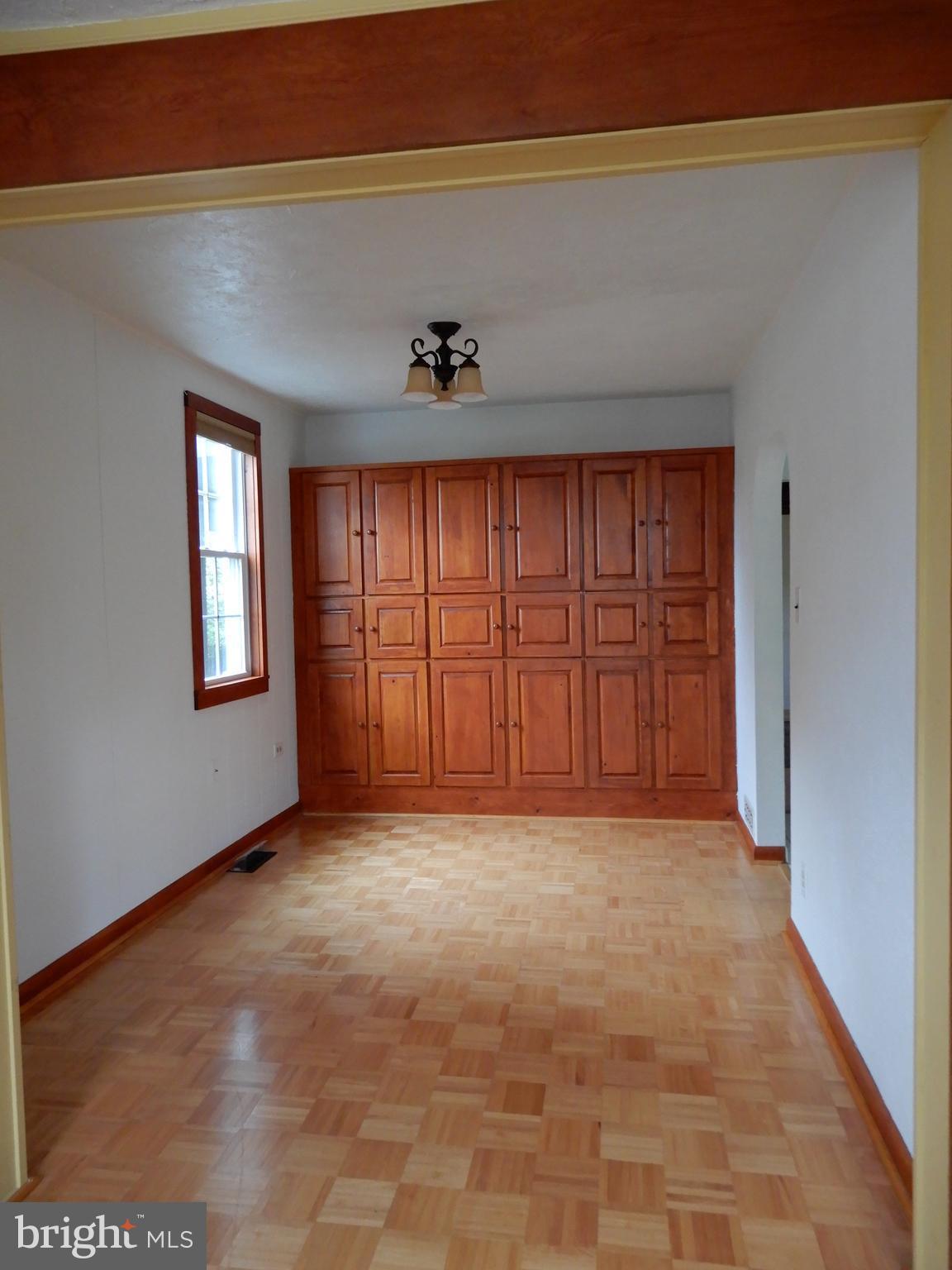 PLEASUREVILLE - Residential