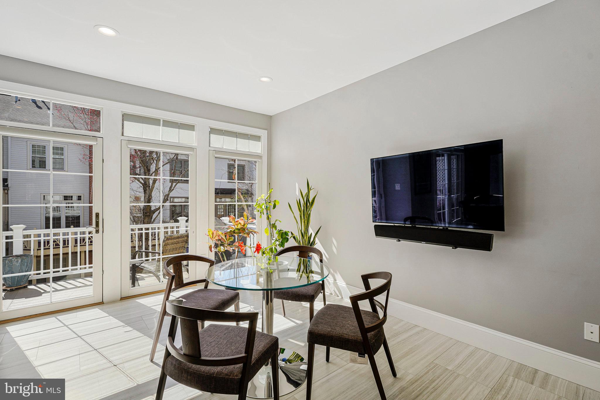 WESTWOOD TOWNS - Residential