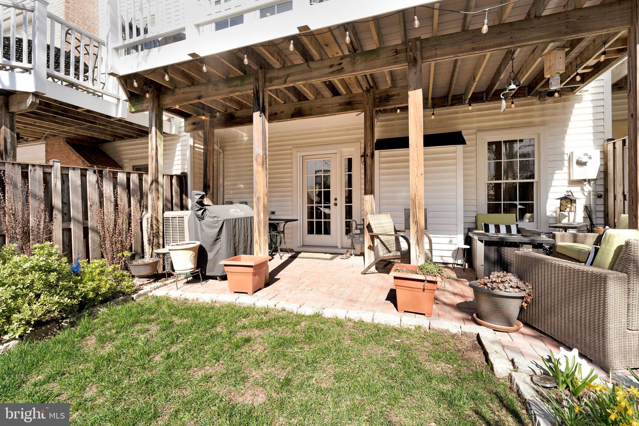 WESTWOOD TOWNS - Residential