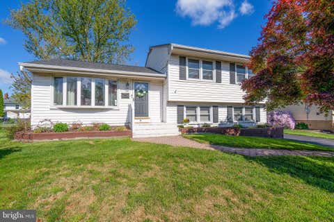 Homes For Sale - 16 Bonnie Rae Drive<br/> HAMILTON, NJ 08620